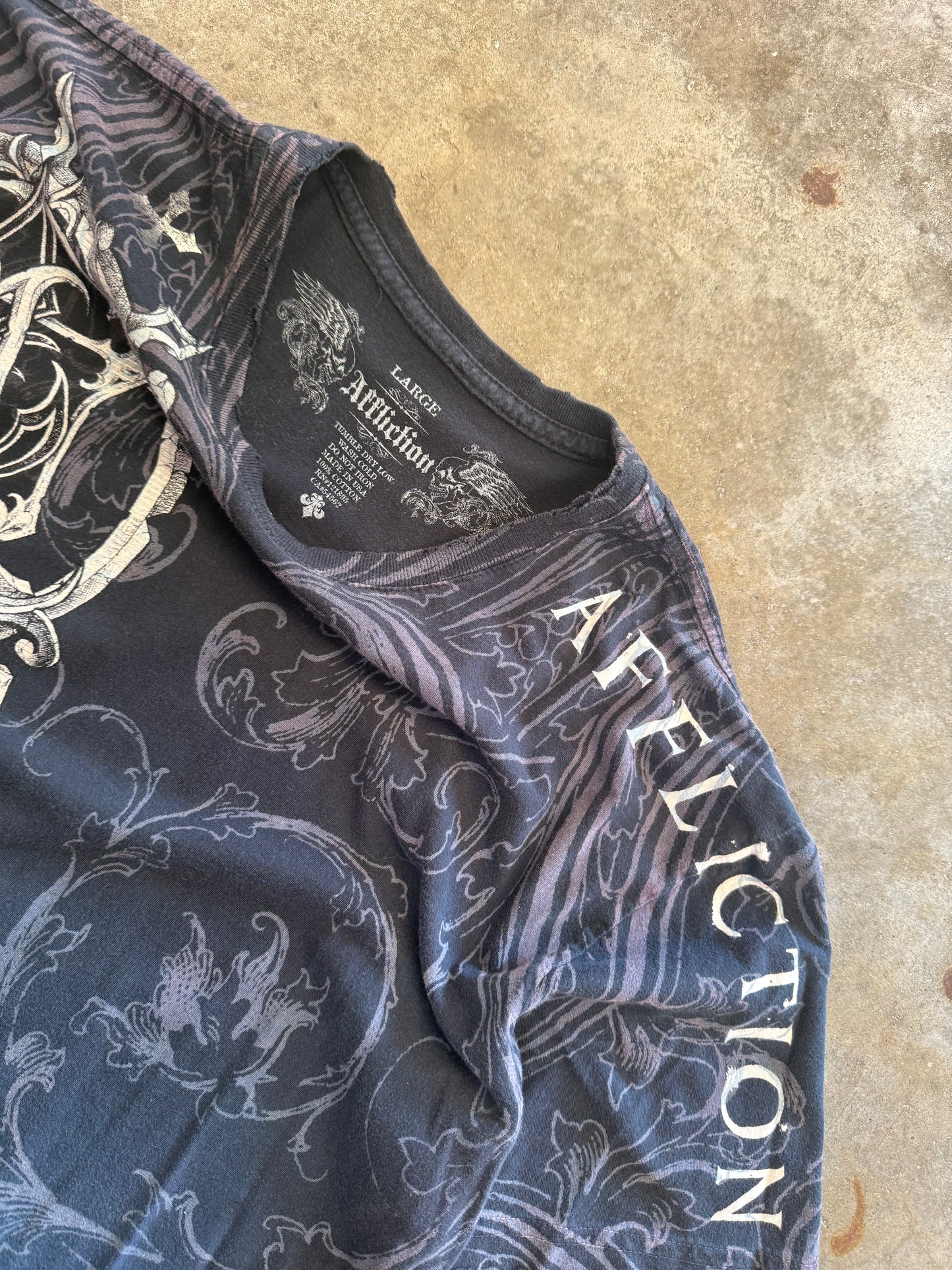 (L) 00s Affliction Tee
