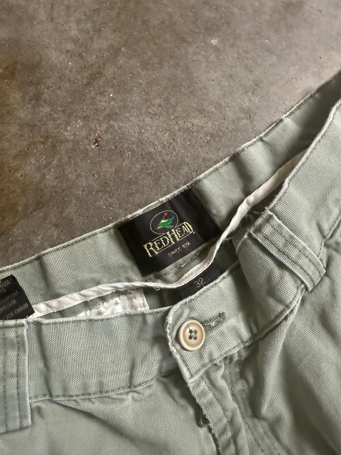 (32) Vintage Read Head Shorts