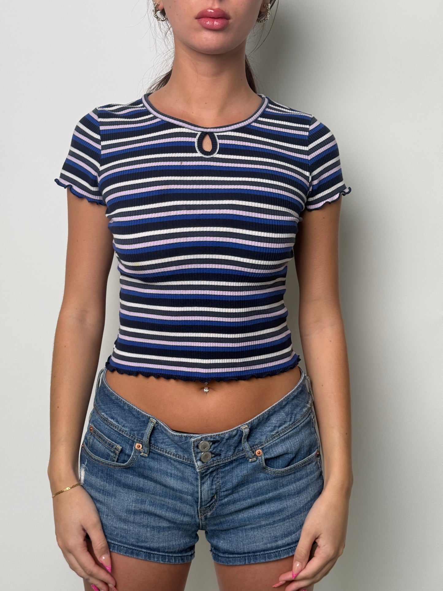 (S) 00s Striped Baby Tee