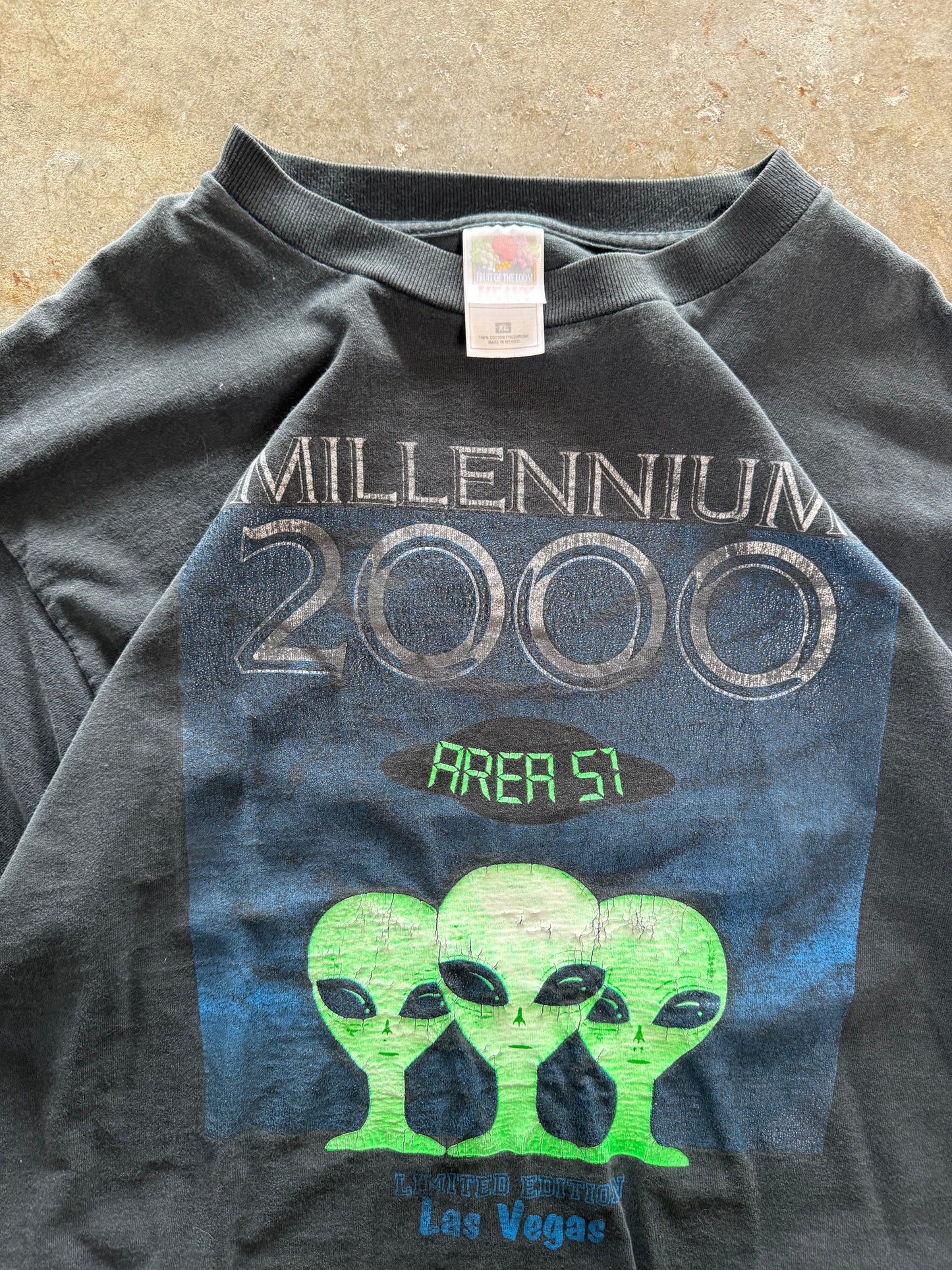 (XL) 2000 Area 51 Tee