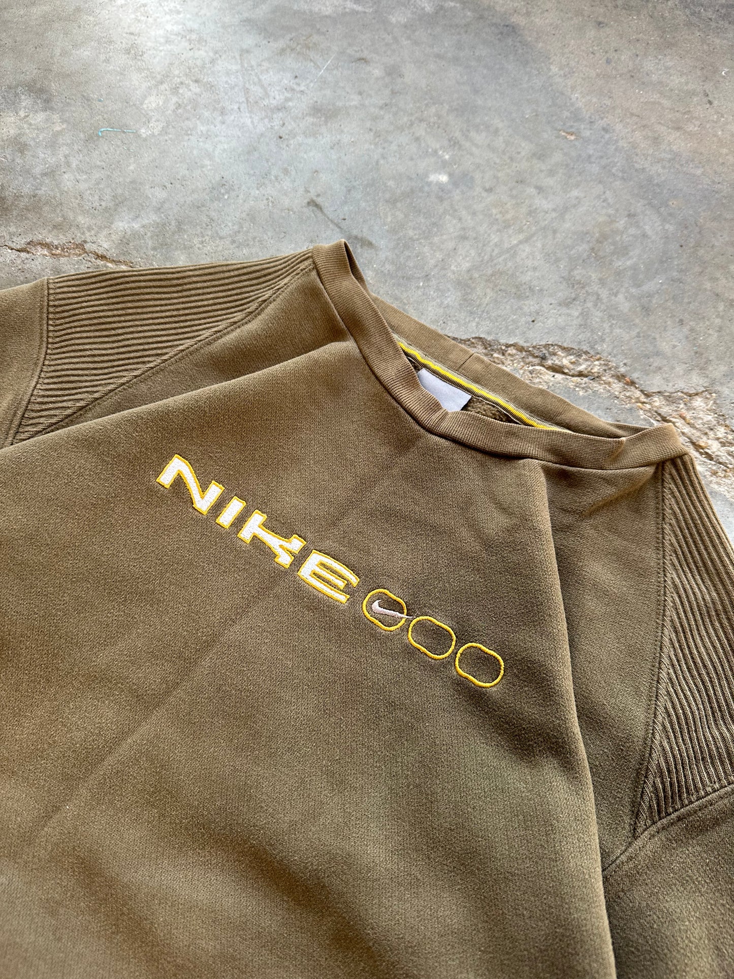 (M) 00s Nike Sweatshirt