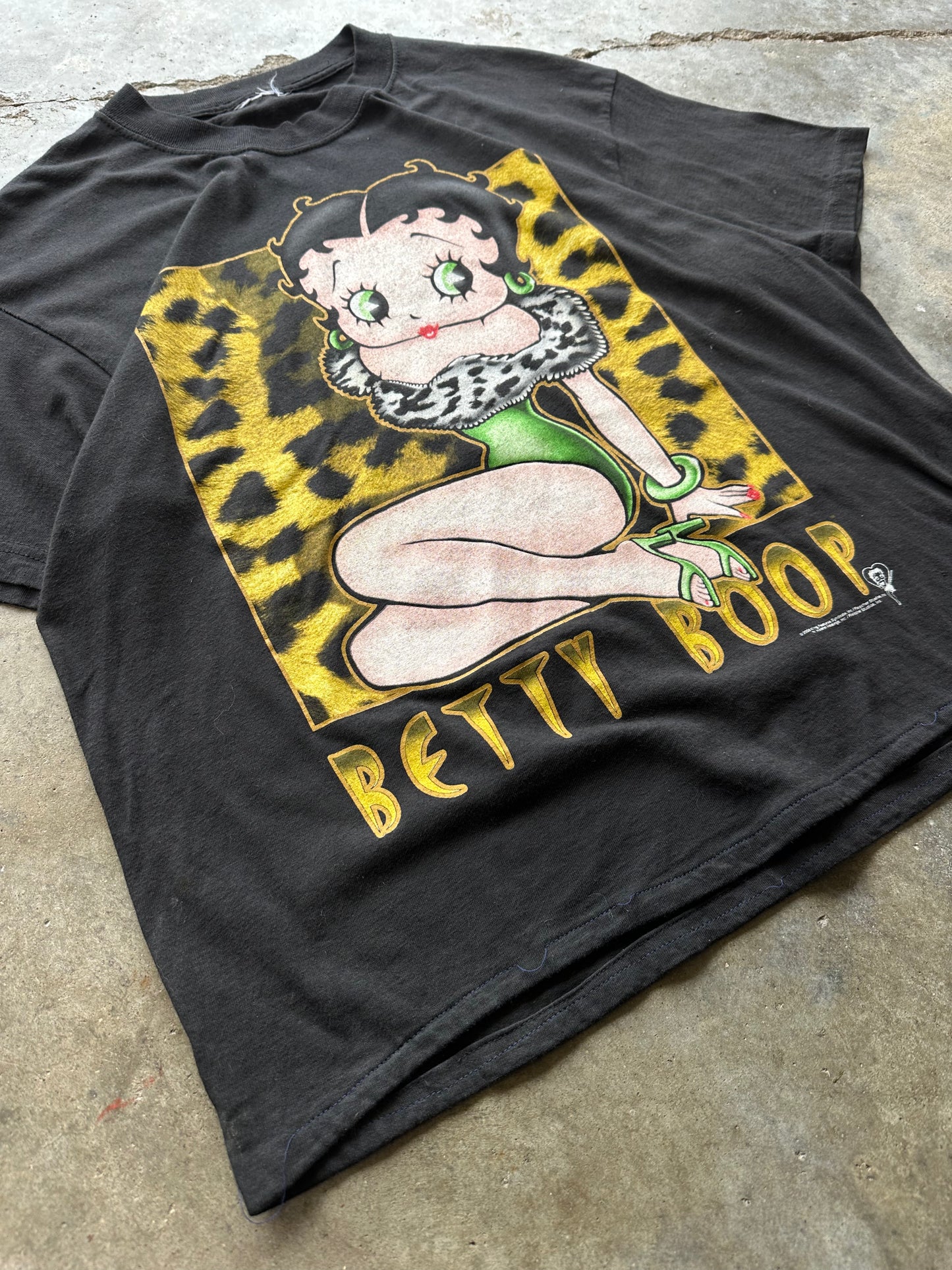 (M) 2000 Betty Boop Cheetah Tee