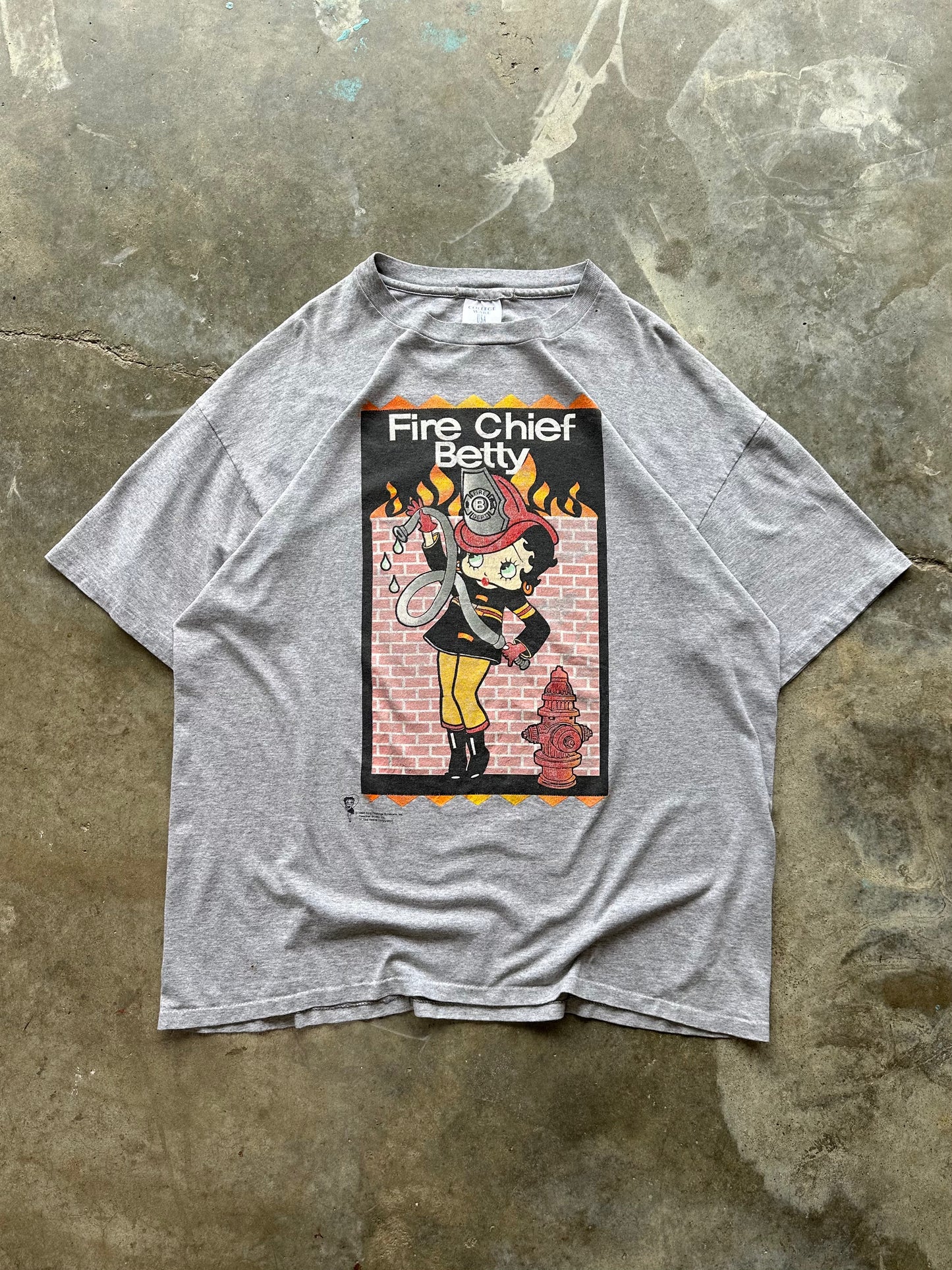 (XXL) 1998 Vintage Betty Boop Firefighter Tee