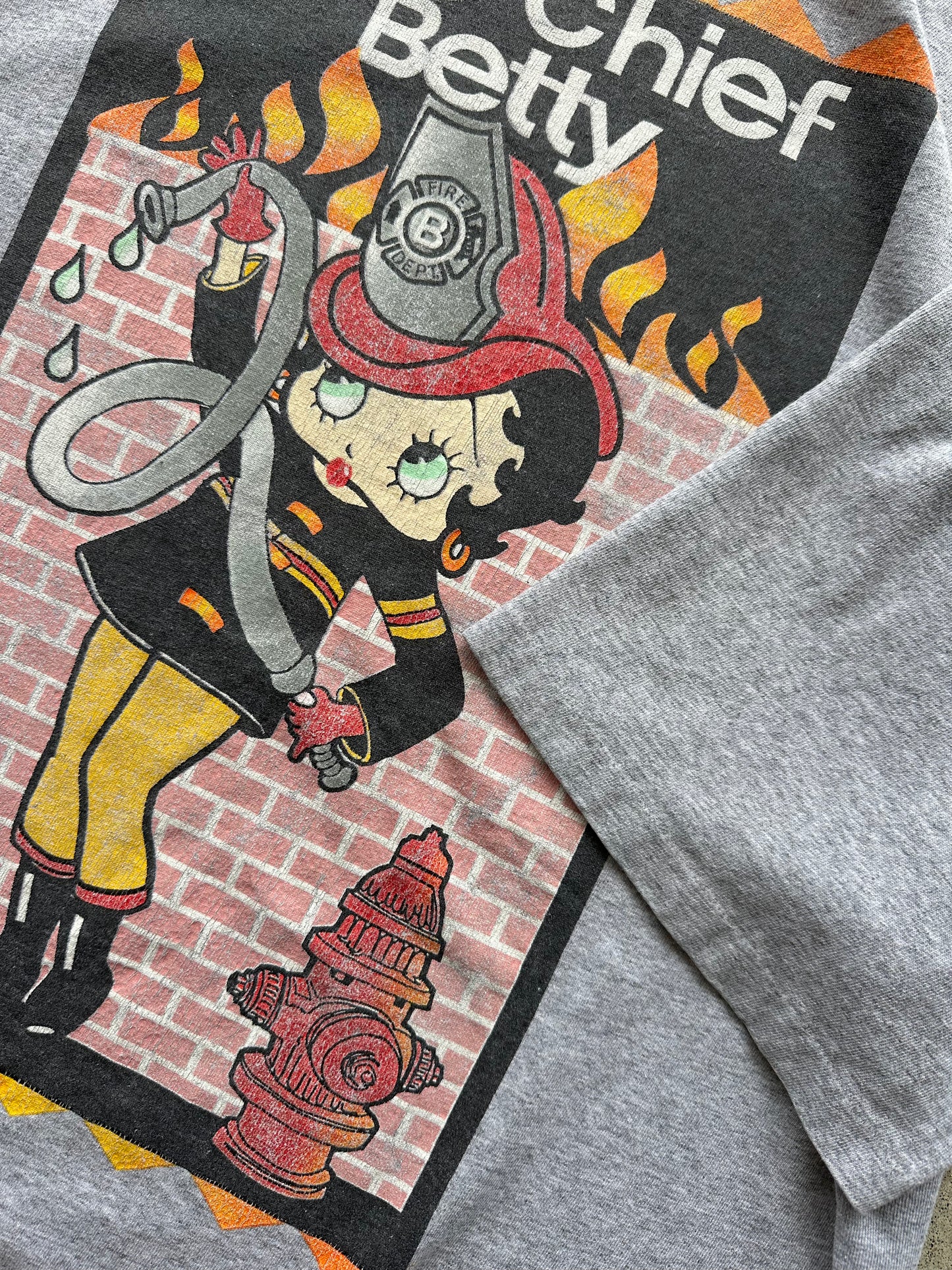 (XXL) 1998 Vintage Betty Boop Firefighter Tee