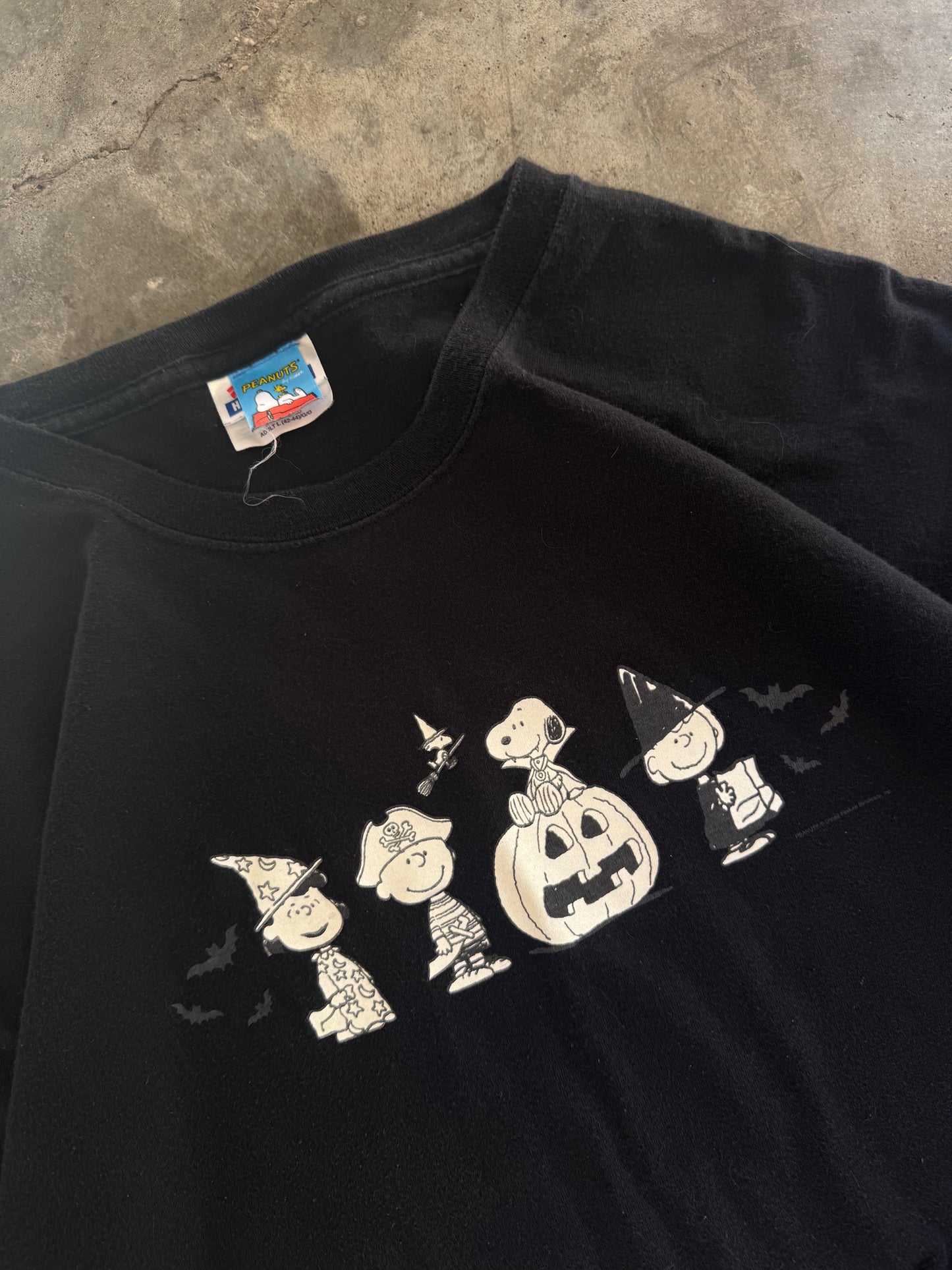 (L) Vintage Snoopy Tee
