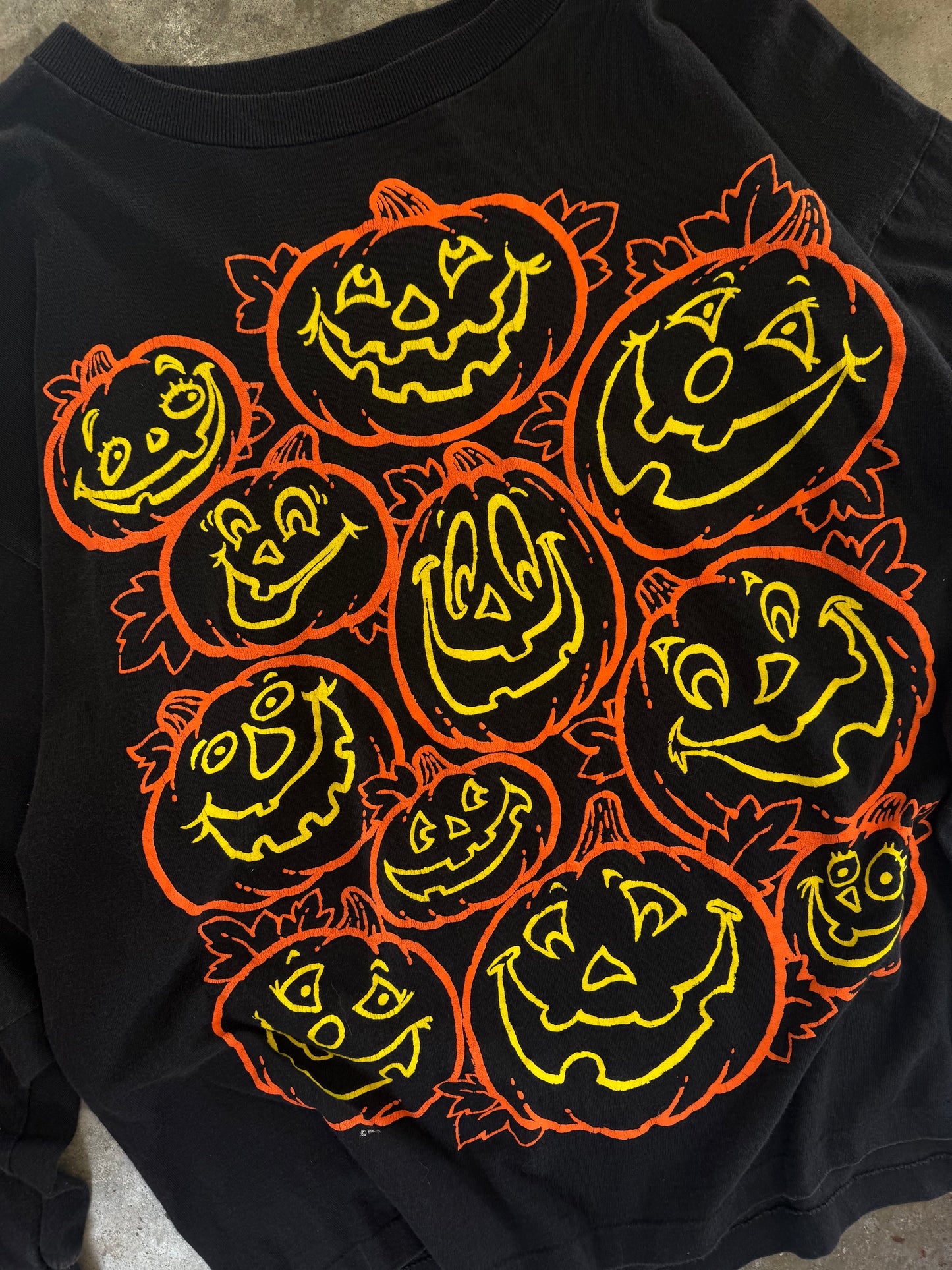 (XL) Vintage Halloween Longsleeve