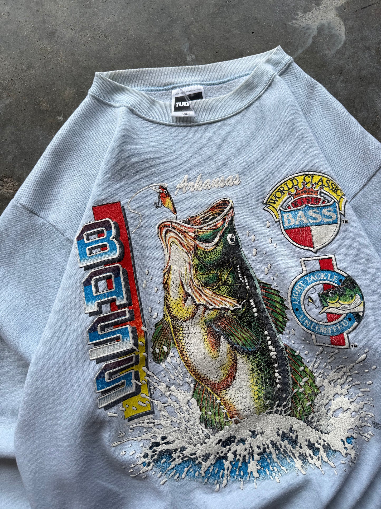 (L) Vintage Arkansas Bass Fishing Sweatshirt