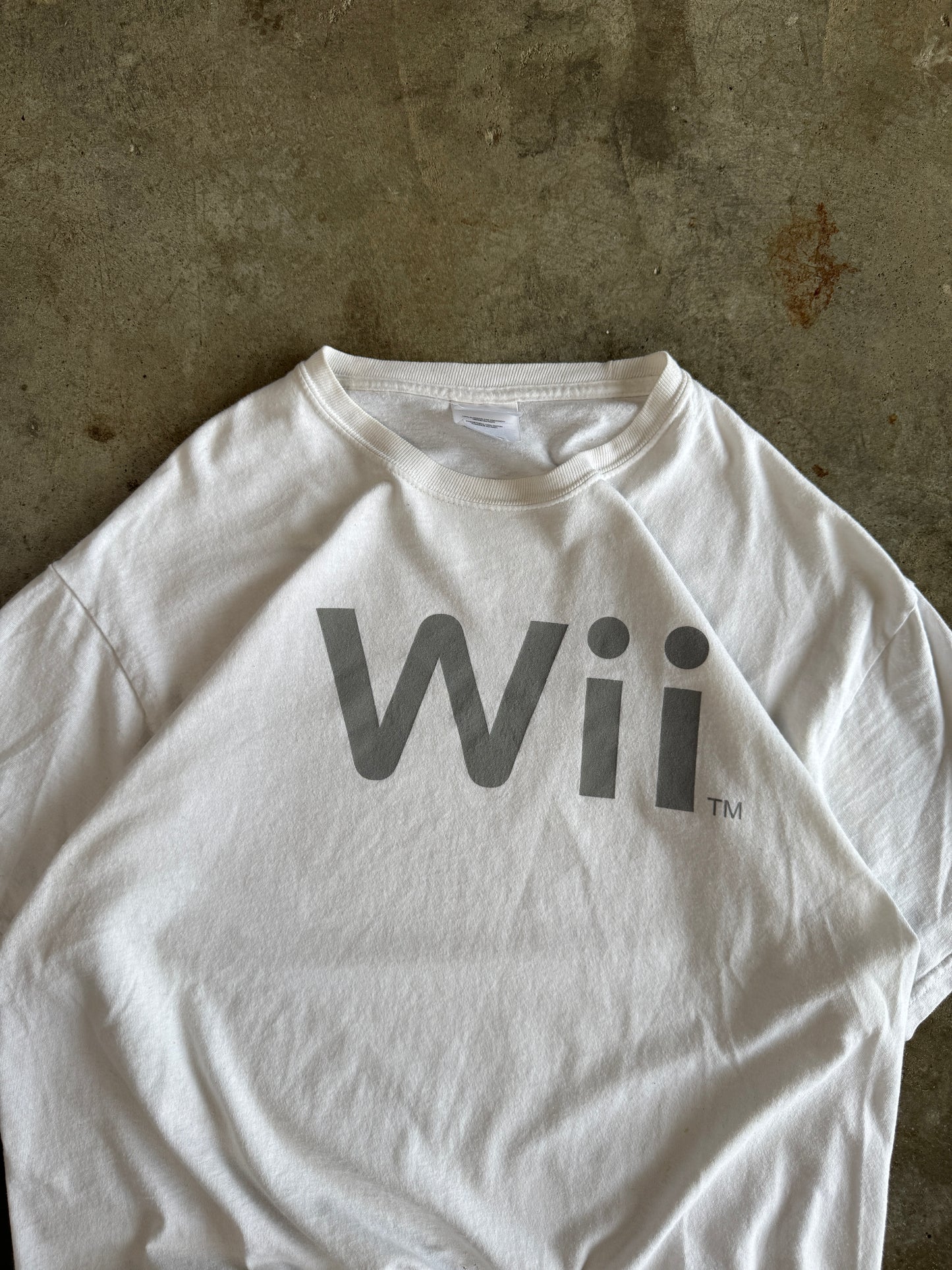 (L) 00s Wii Tee