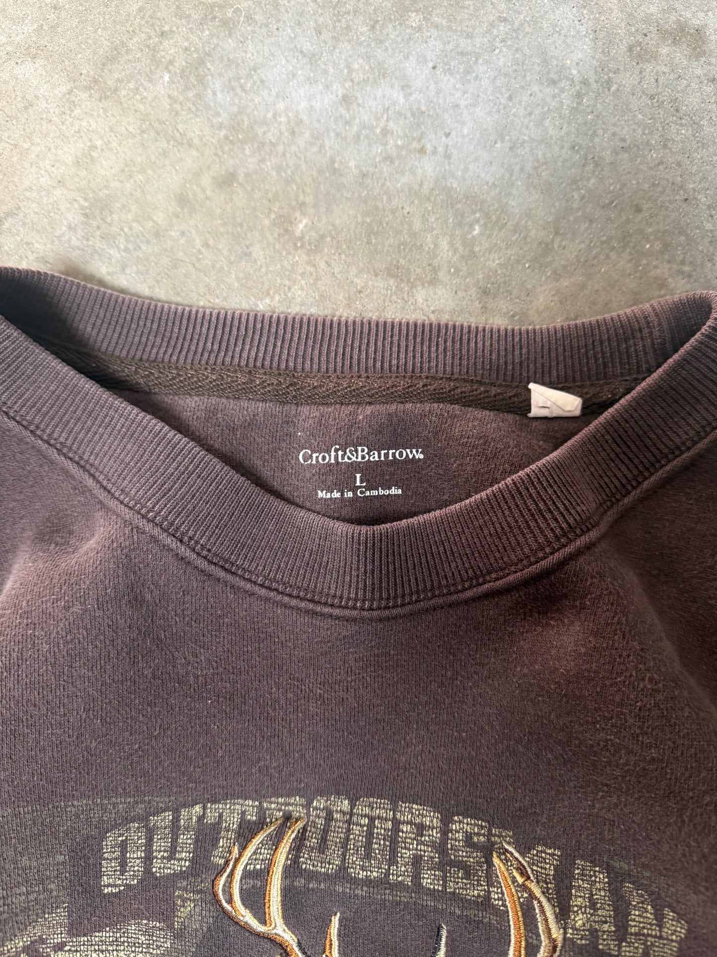 (L) Outdoorsman Deer Sweatshirt