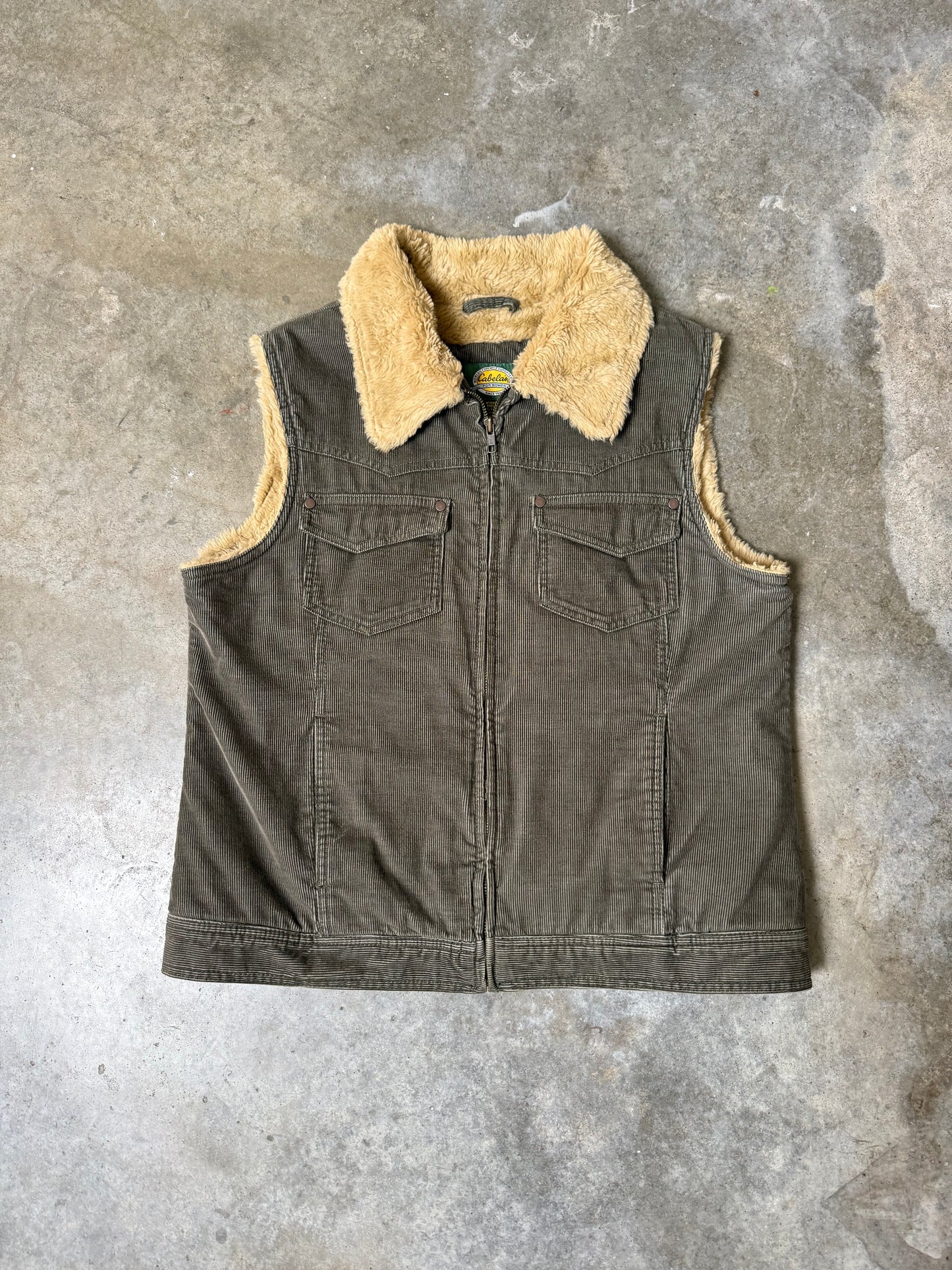 (L) Cabela's Corduroy Vest