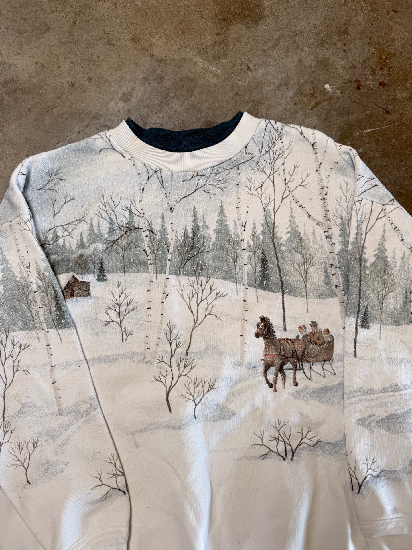 (L) Vintage Winter Landscape AOP Sweatshirt