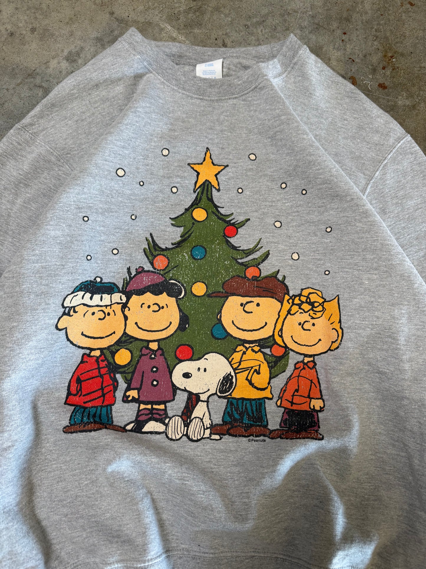 (L) 00s Snoopy Christmas Sweatshirt