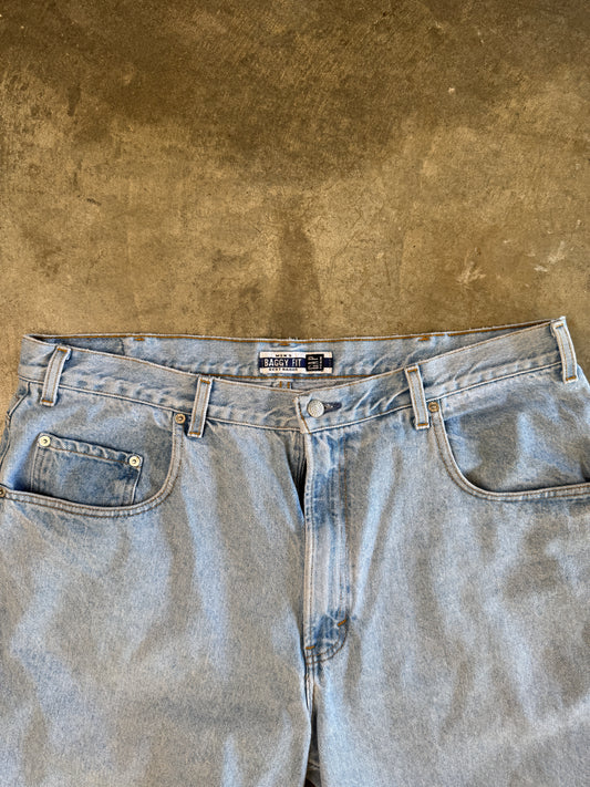 (40) Vintage Gap Baggy Jorts