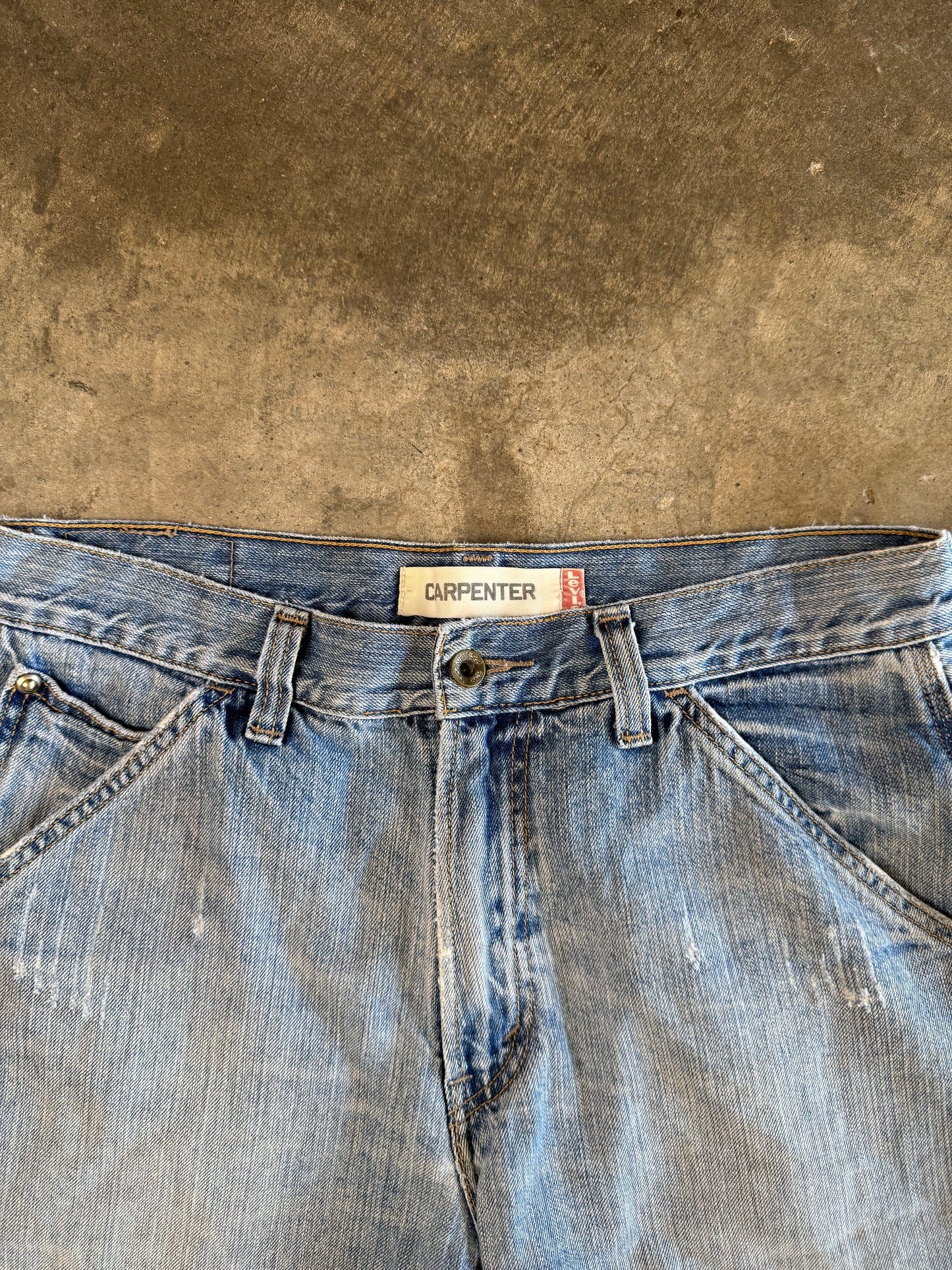 (31) Vintage Levi Denim Jorts