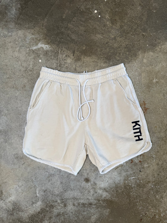 (32) 00s Kith Shorts