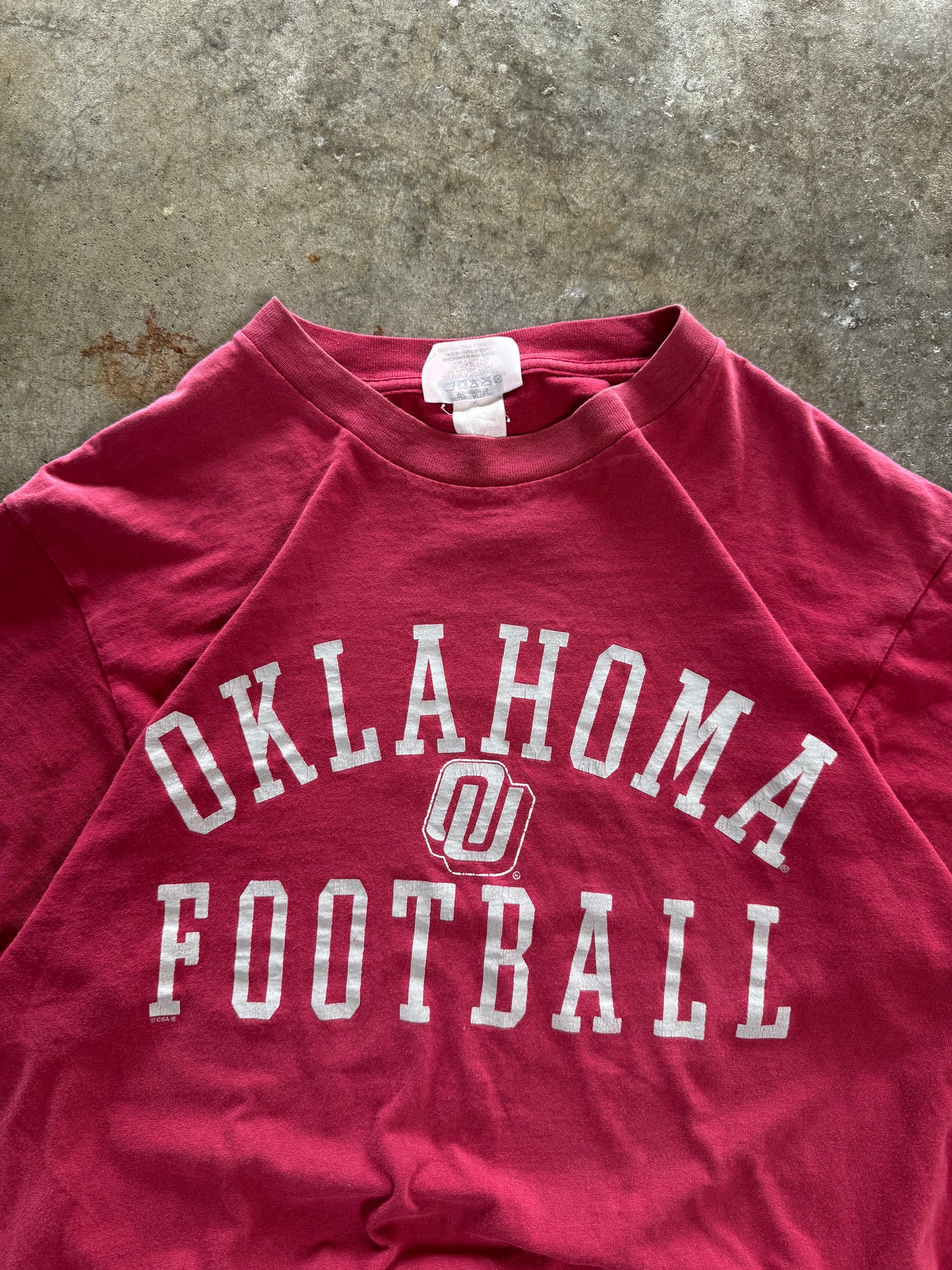 (L) Vintage Oklahoma Football Tee