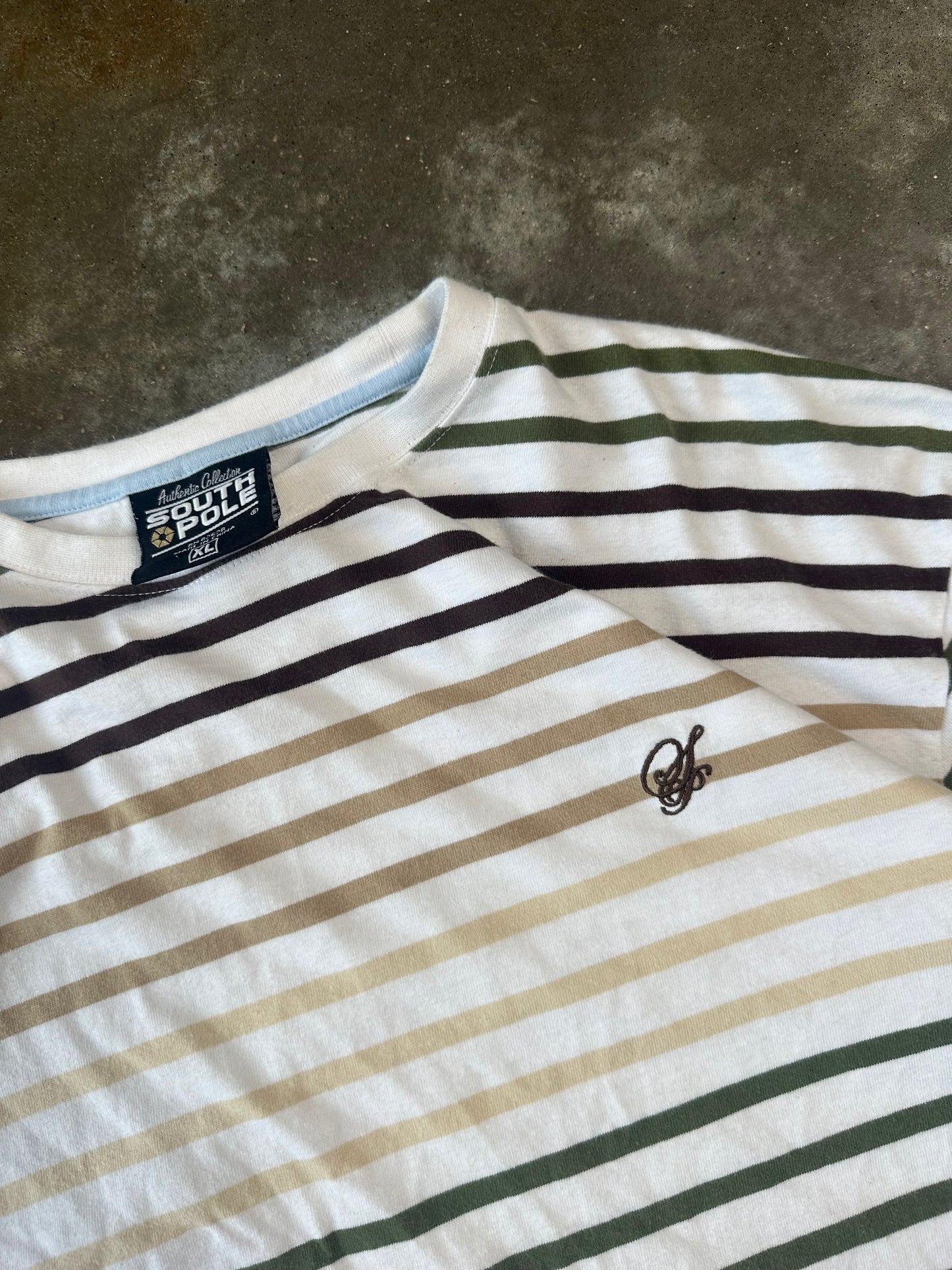 (XL) 00s SouthPole Tee