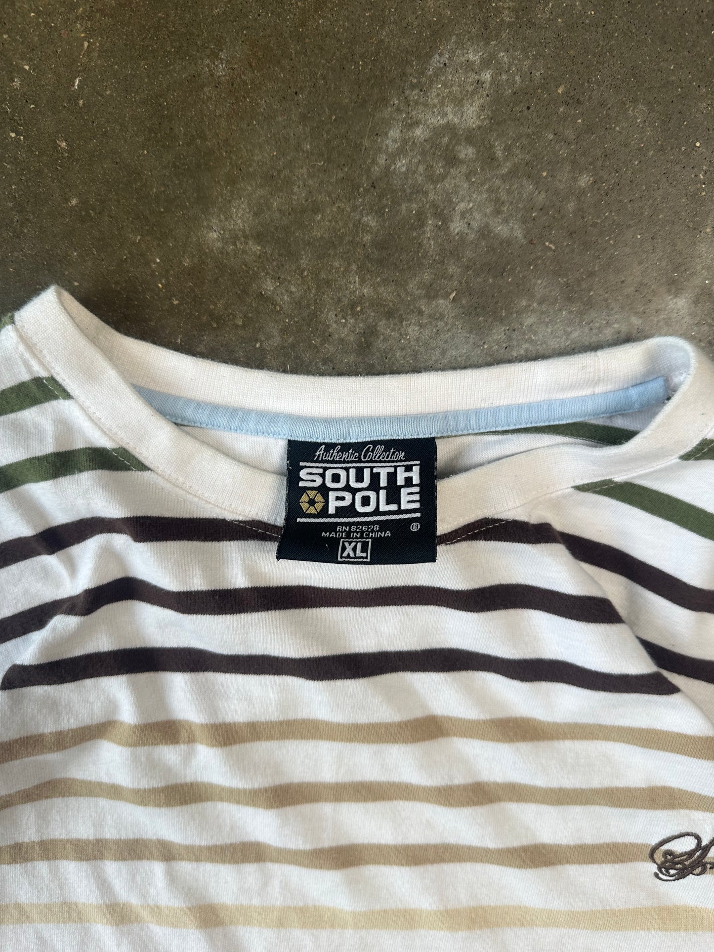 (XL) 00s SouthPole Tee