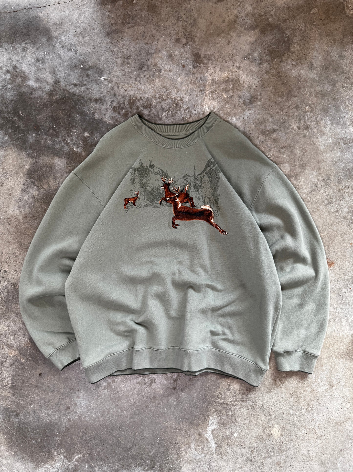(L) Vintage Deer Sweatshirt