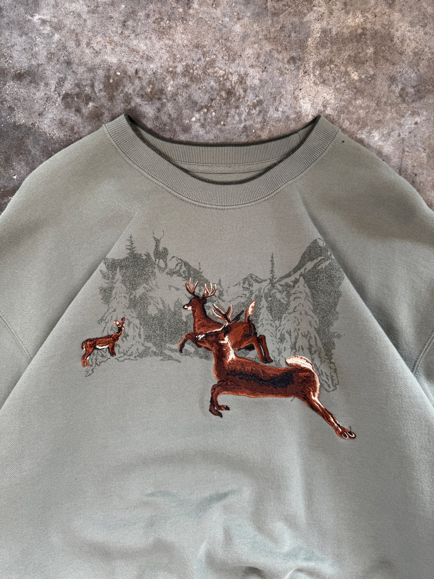 (L) Vintage Deer Sweatshirt
