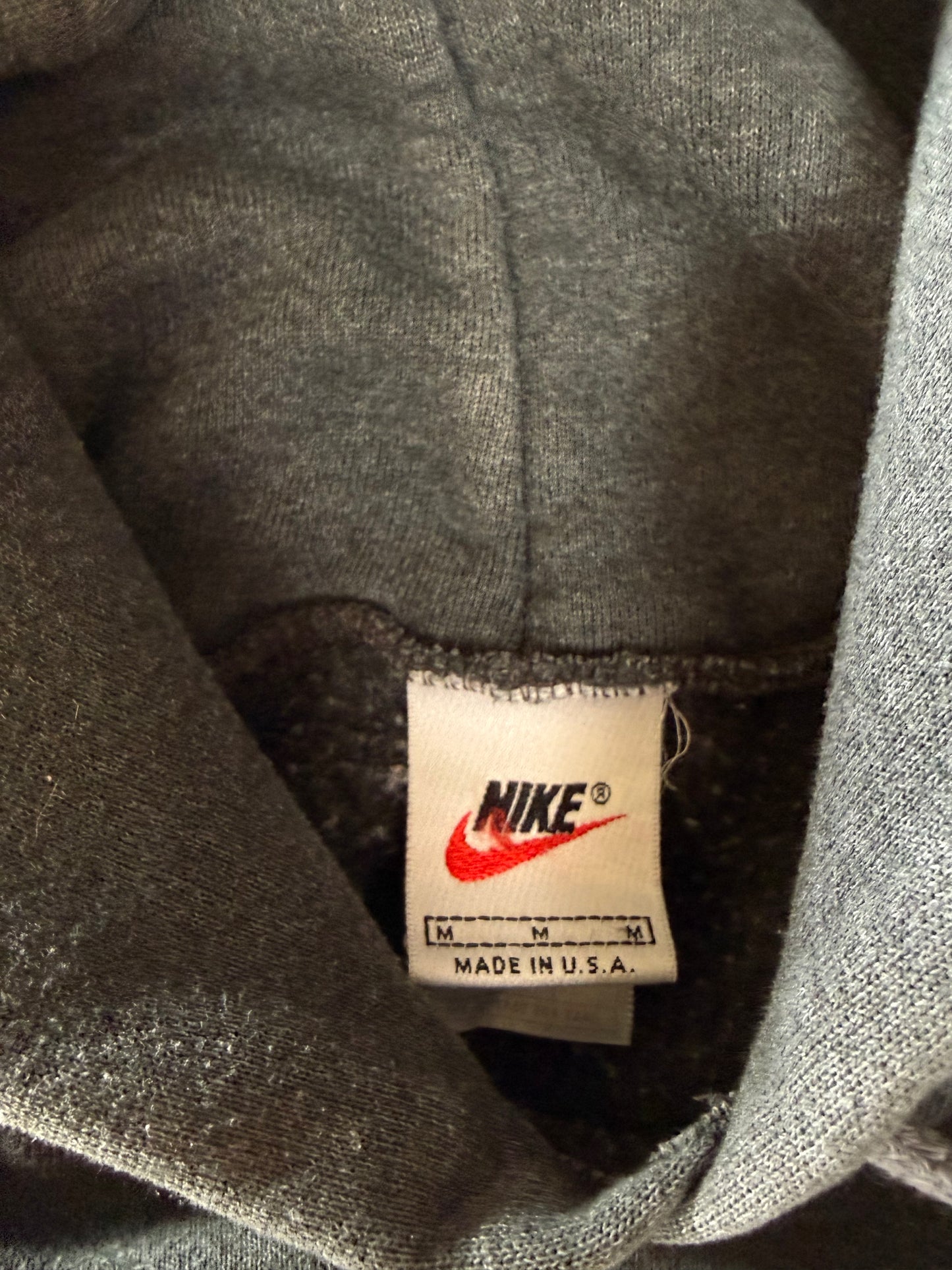 (M) Vintage Nike Center-Swoosh Hoodie