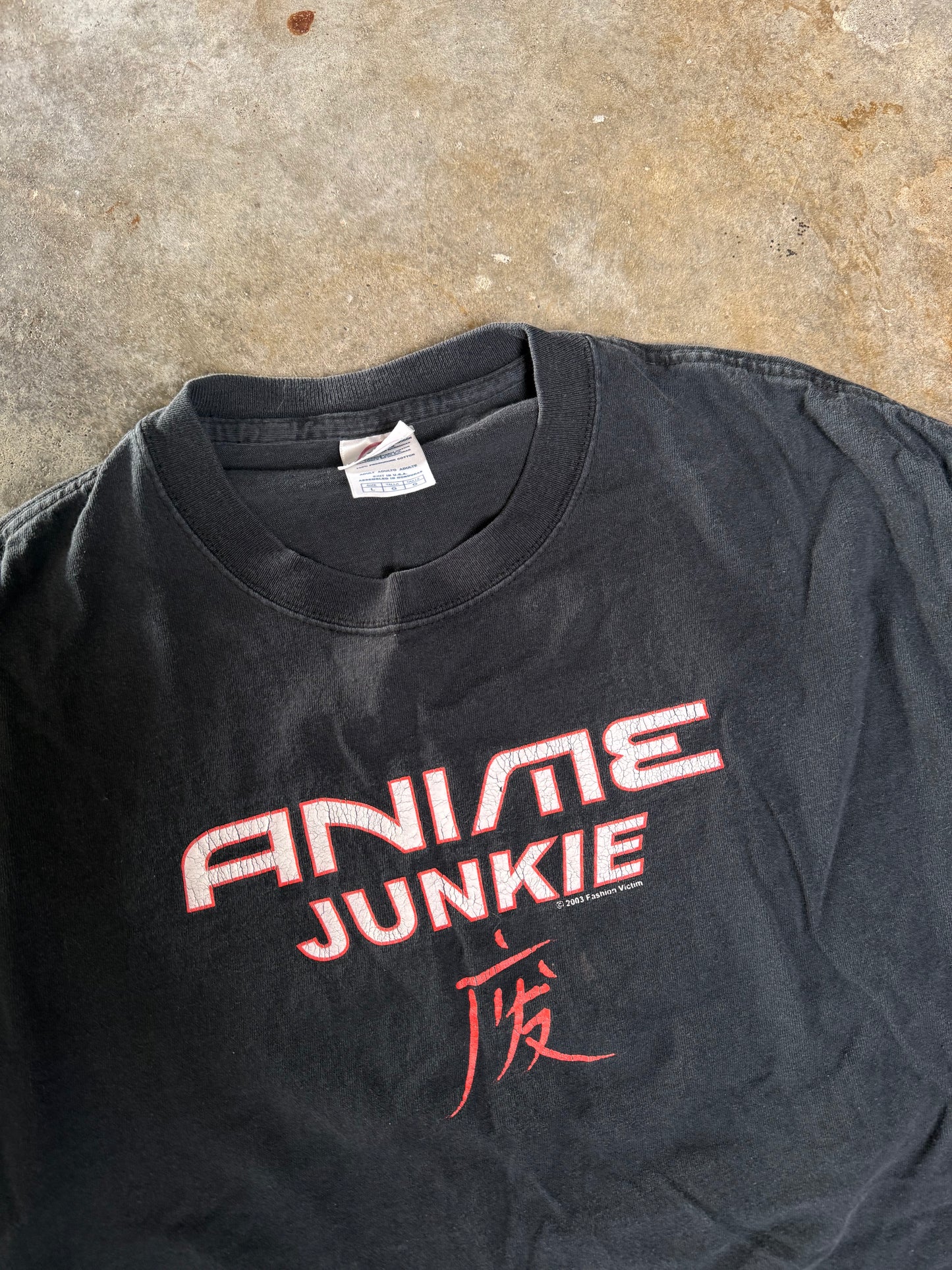 (L) 2003 Fashion Victim Anime Junkie Tee