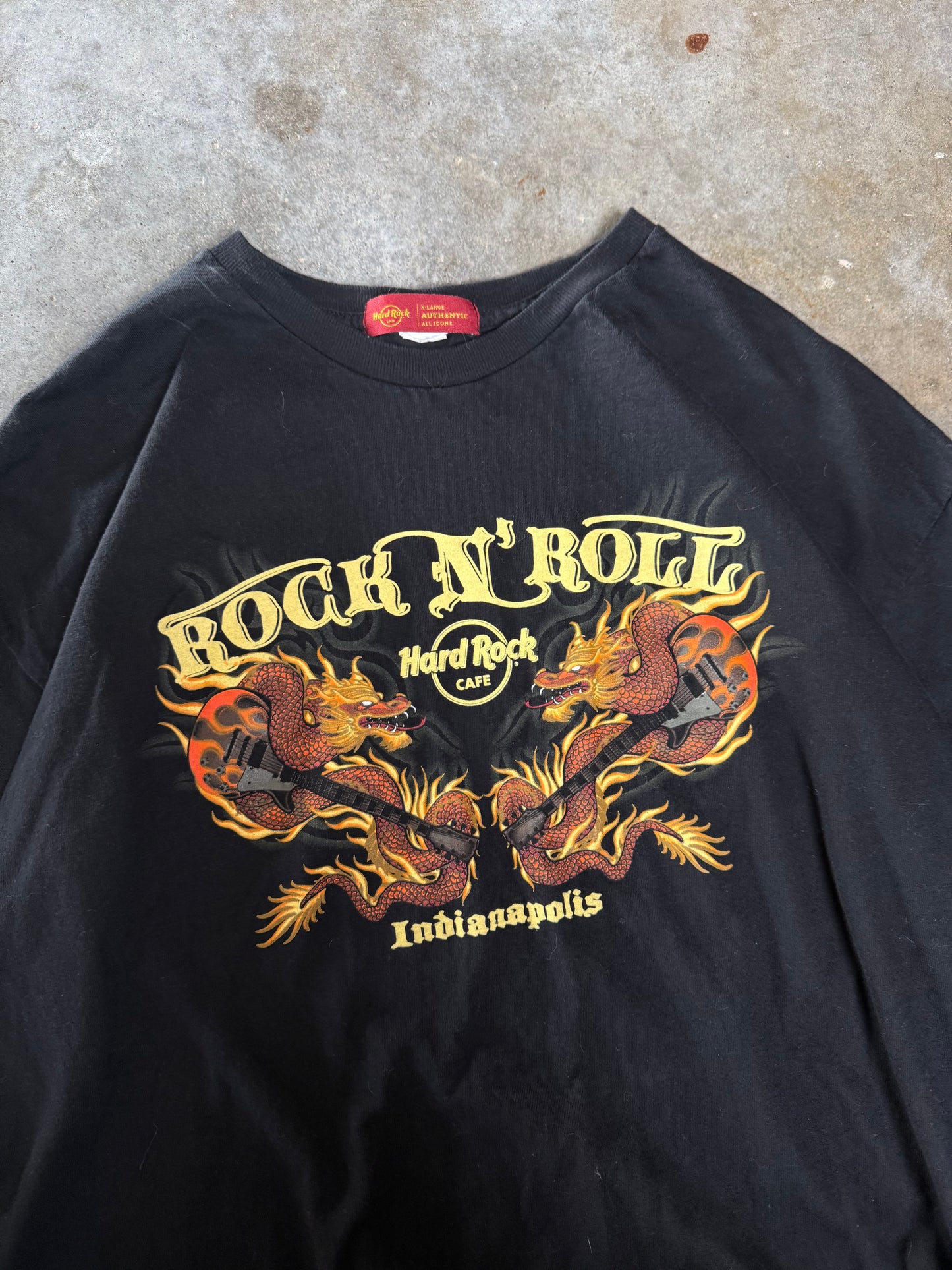 (XL) 00s Hard Rock Dragon Tee