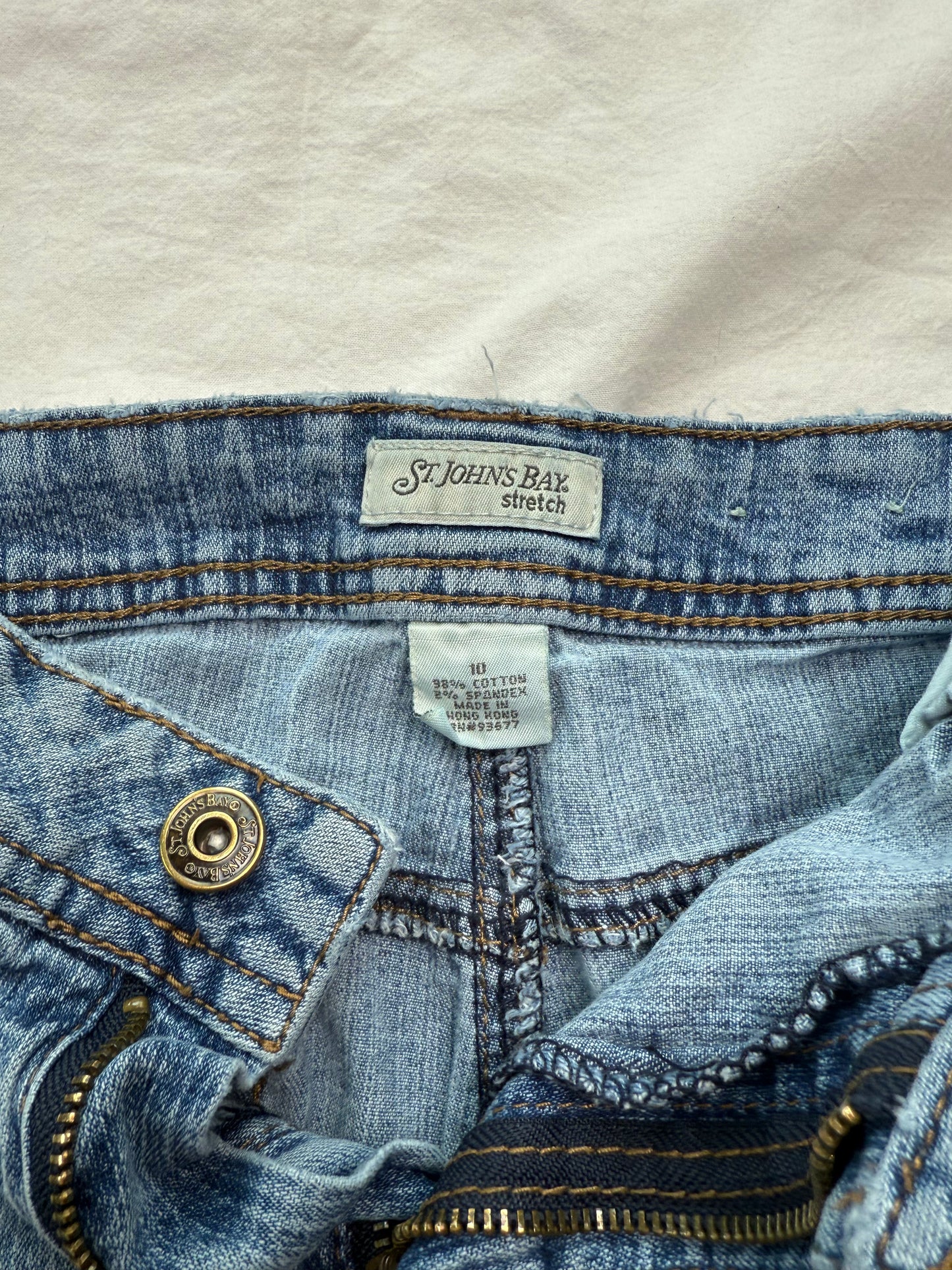 (10) 00s St. John's Bay Jorts