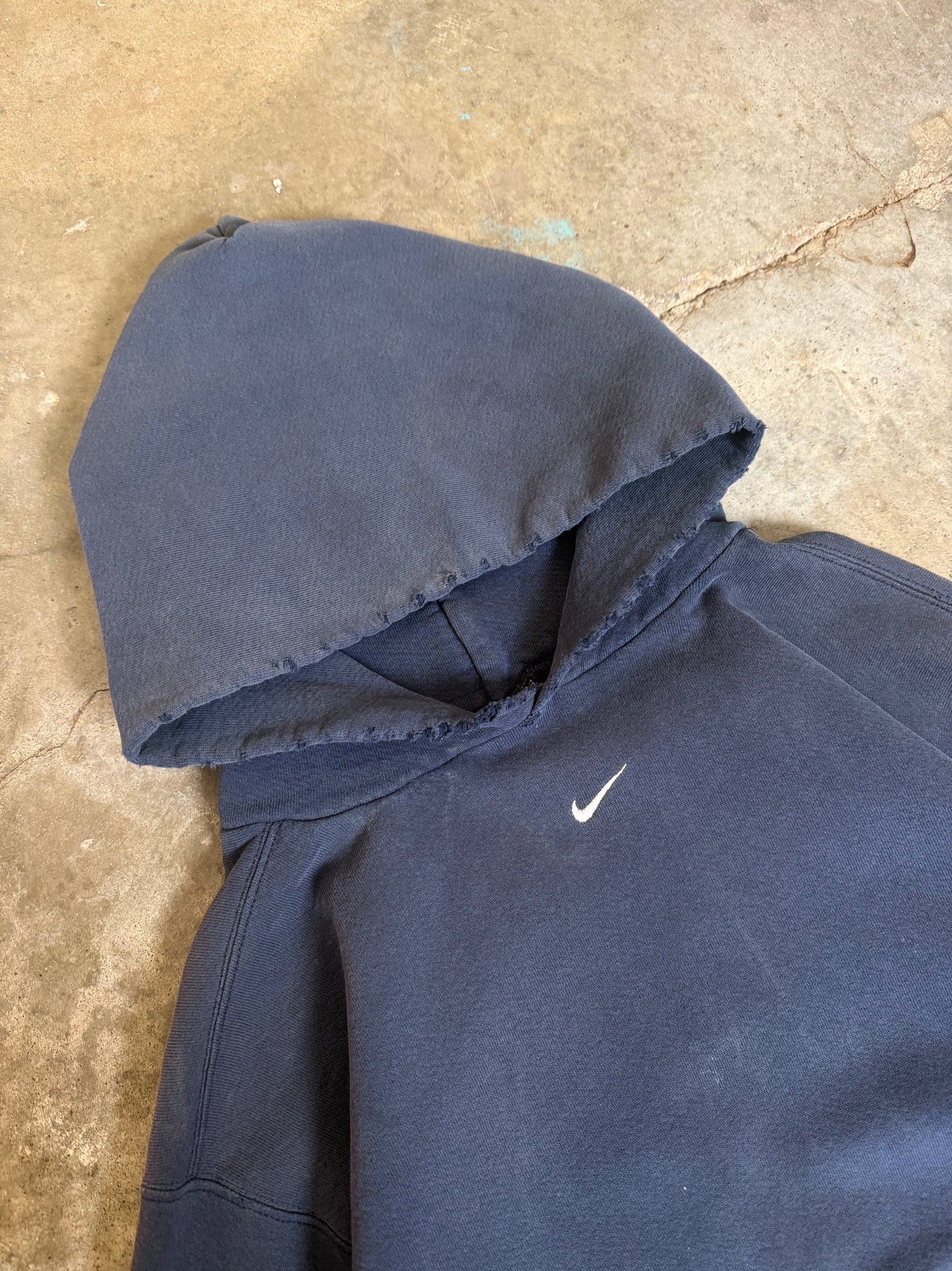 (XL) Vintage Nike Center-Swoosh Hoodie