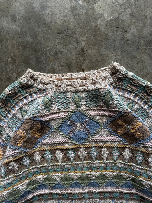 (L) Vintage Knit Sweater