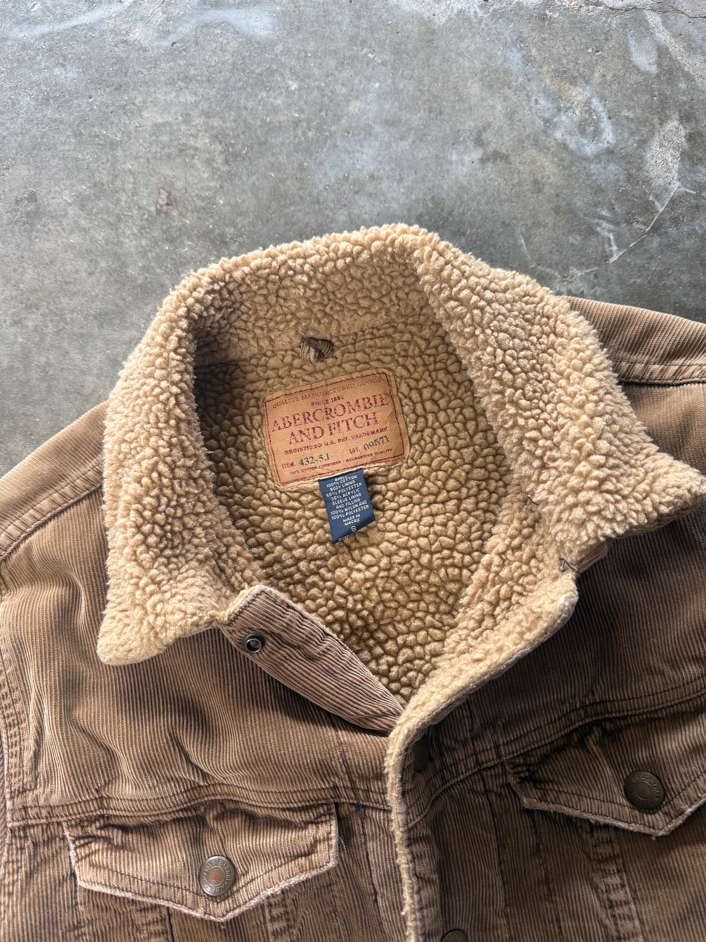 (S) 00s Abercombie Sherpa-Lined Jacket