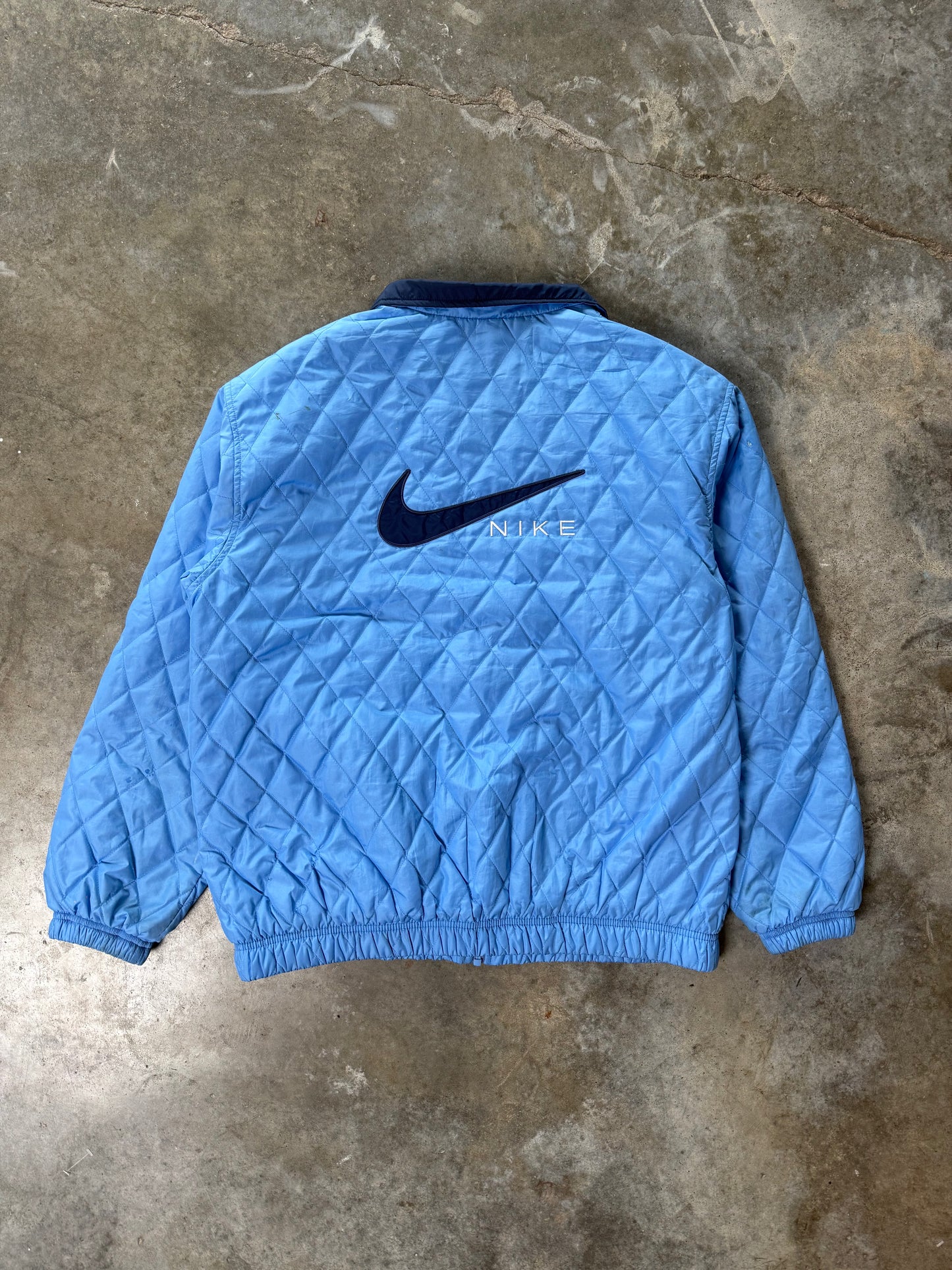 (L) Vintage Nike Puffer Jacket