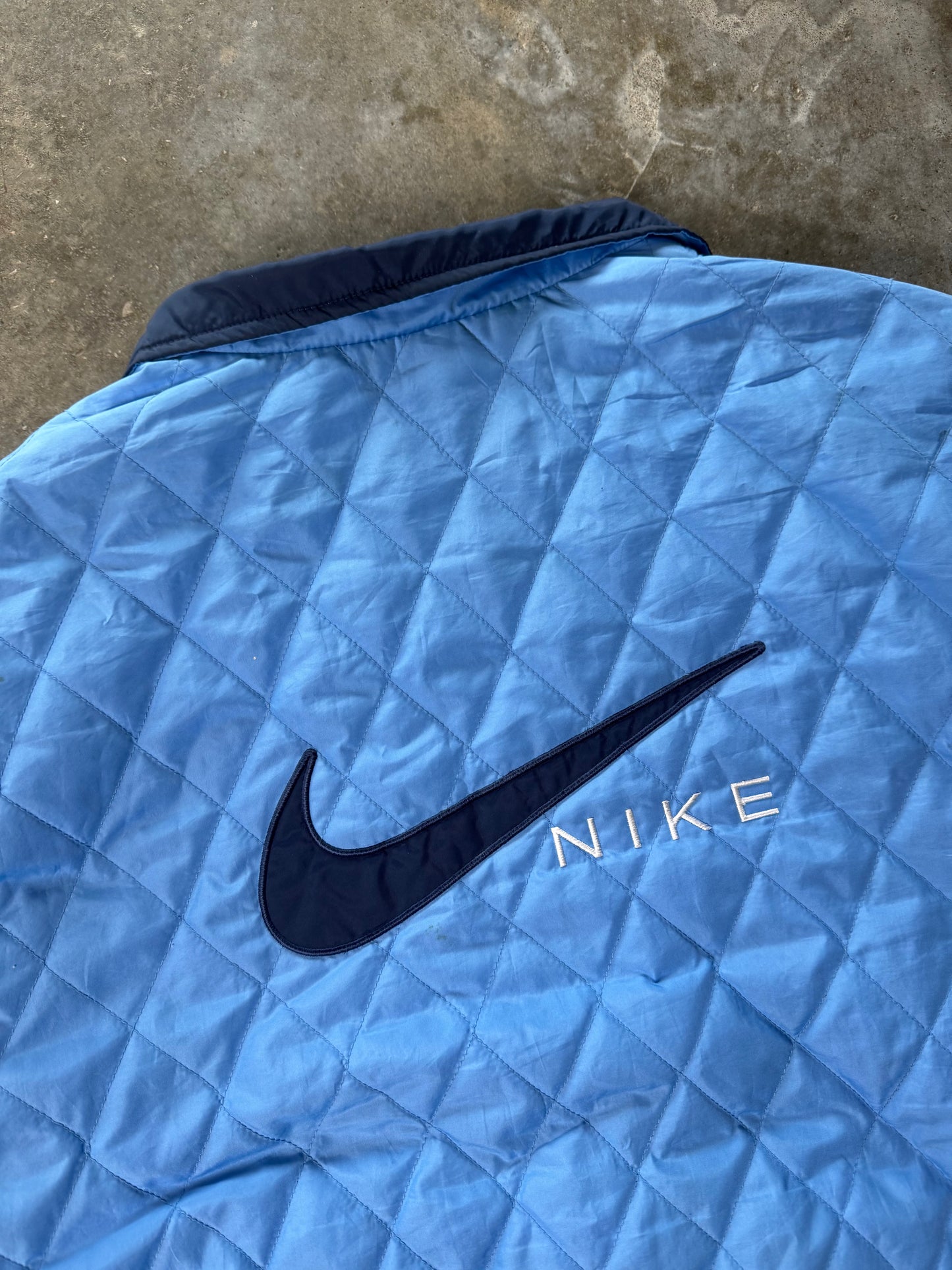 (L) Vintage Nike Puffer Jacket