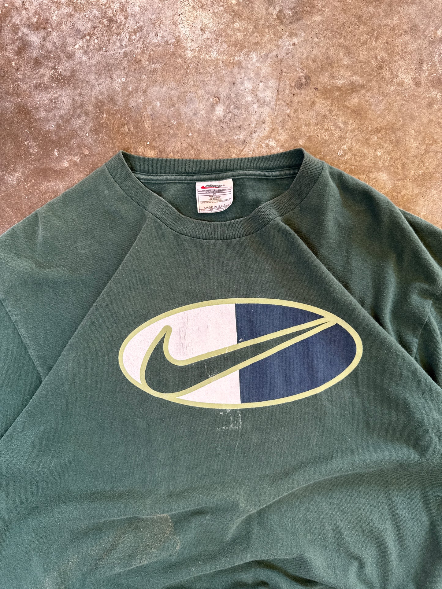 (L) Vintage Nike Tee
