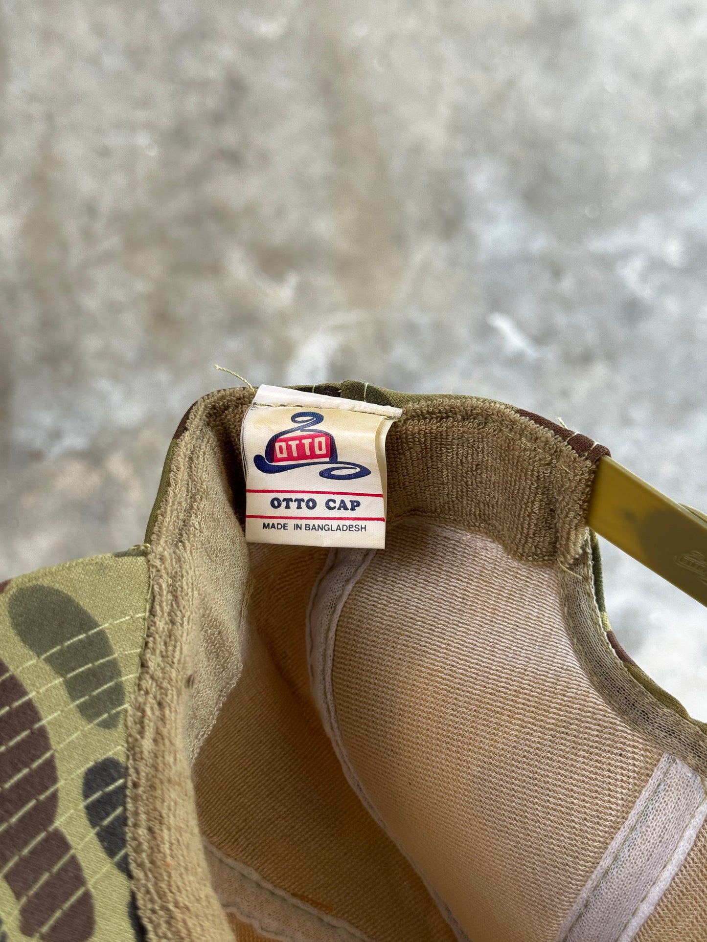 (OS) Vintage Fish Hunter Camo Hat