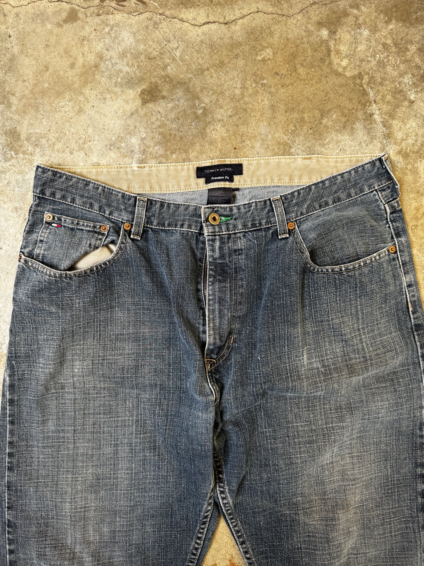 (38 x 32) Tommy Hilfiger Jeans