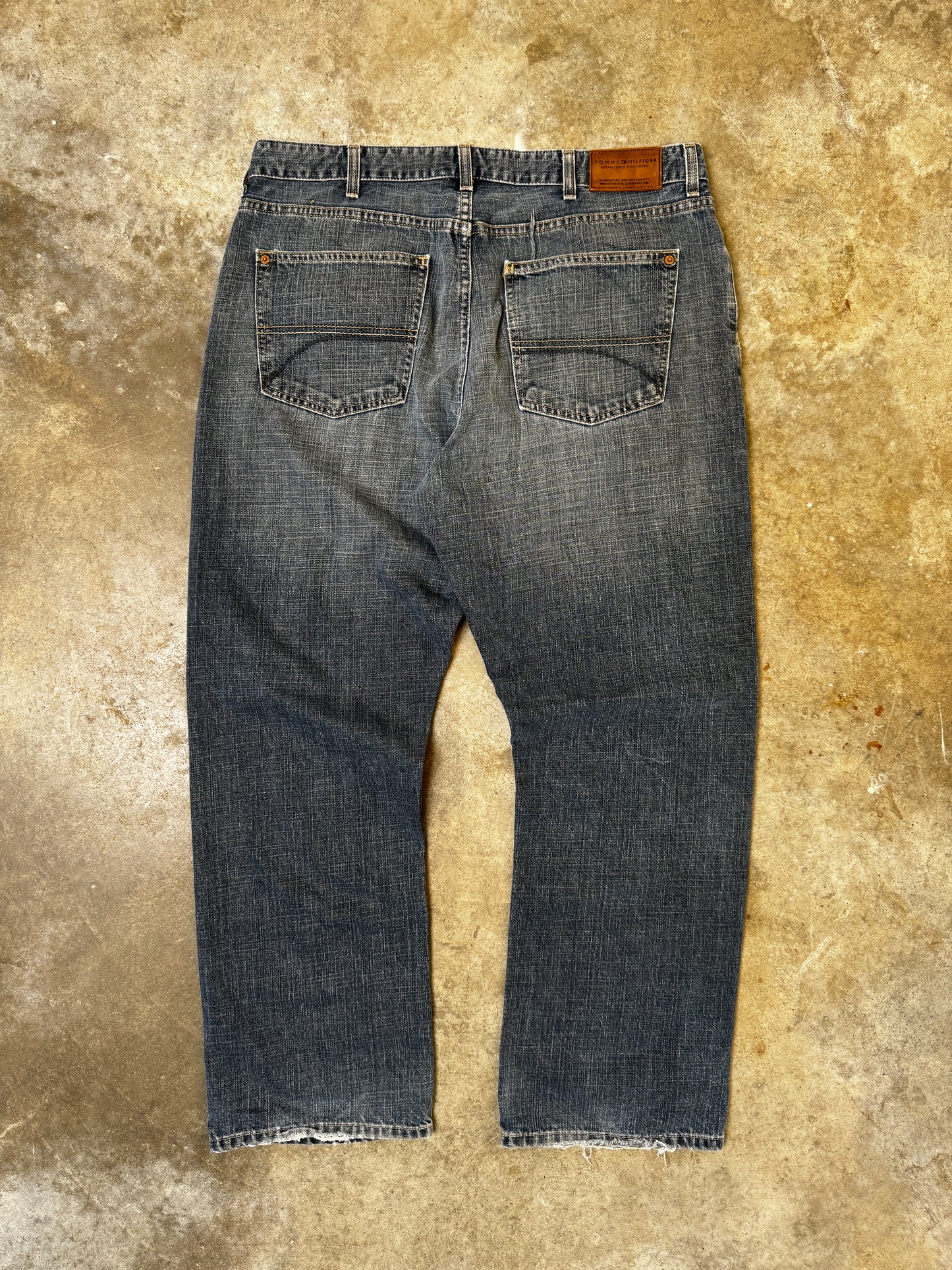 (38 x 32) Tommy Hilfiger Jeans