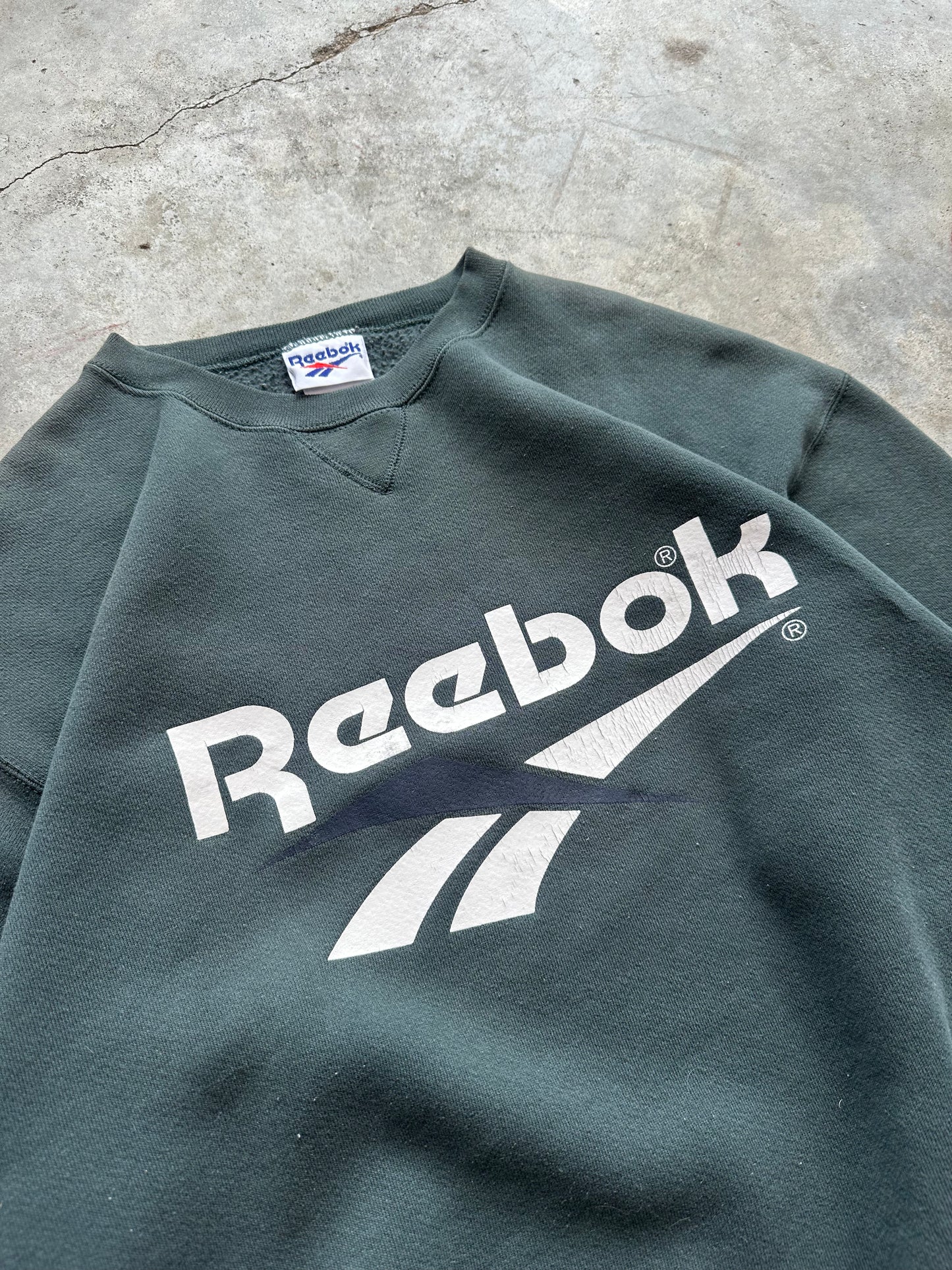 (L) Vintage Reebok Sweatshirt