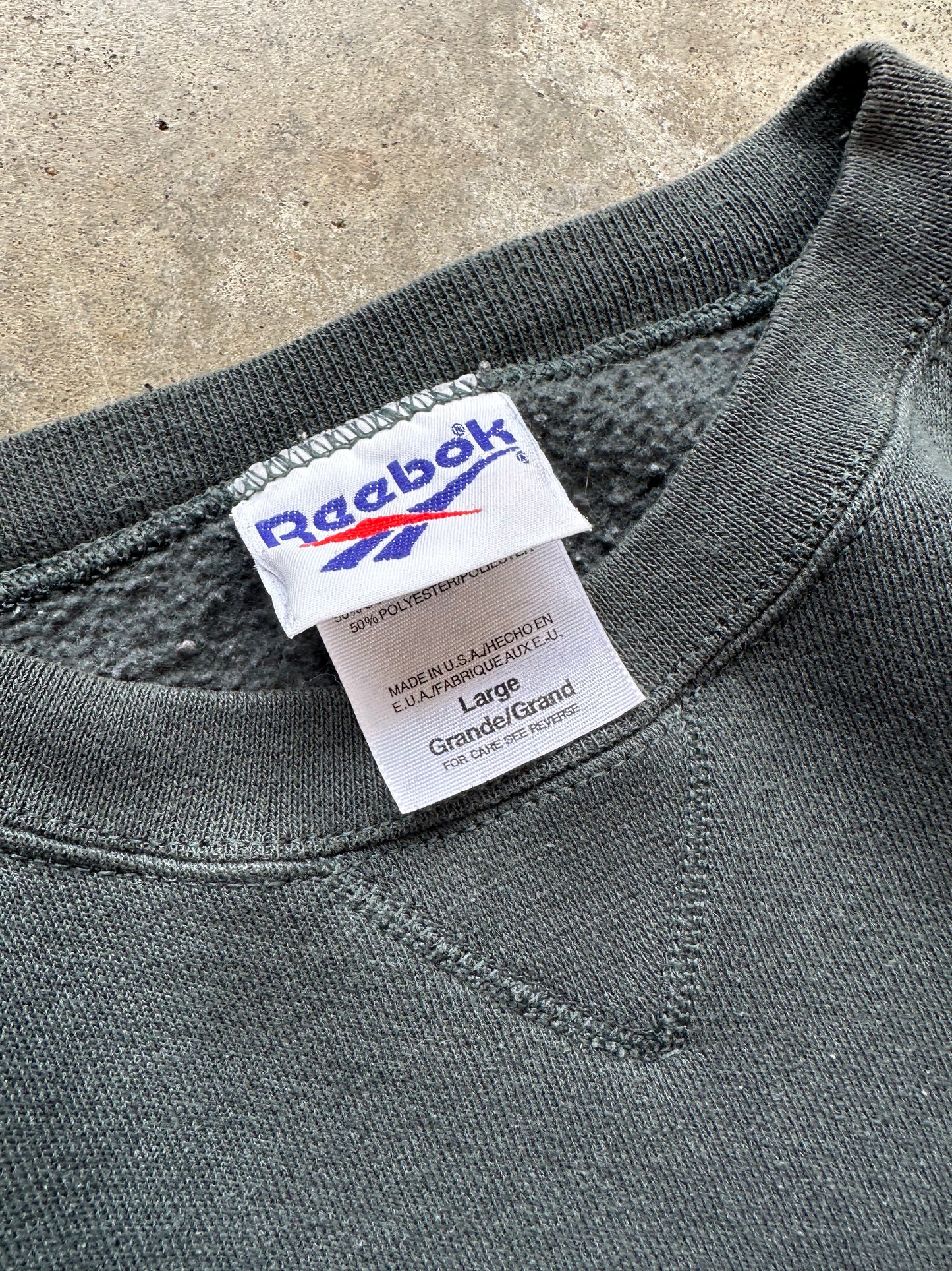 (L) Vintage Reebok Sweatshirt