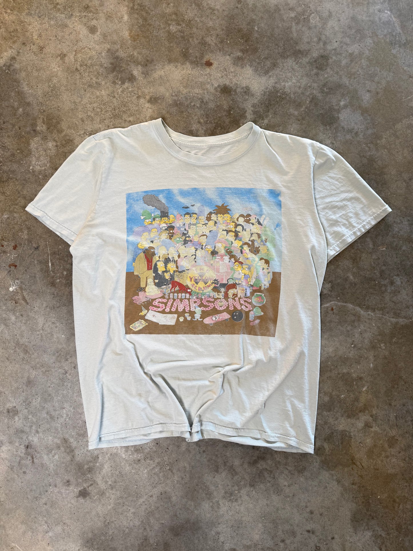 (XL) 00s 'The Simpsons' TV Tee