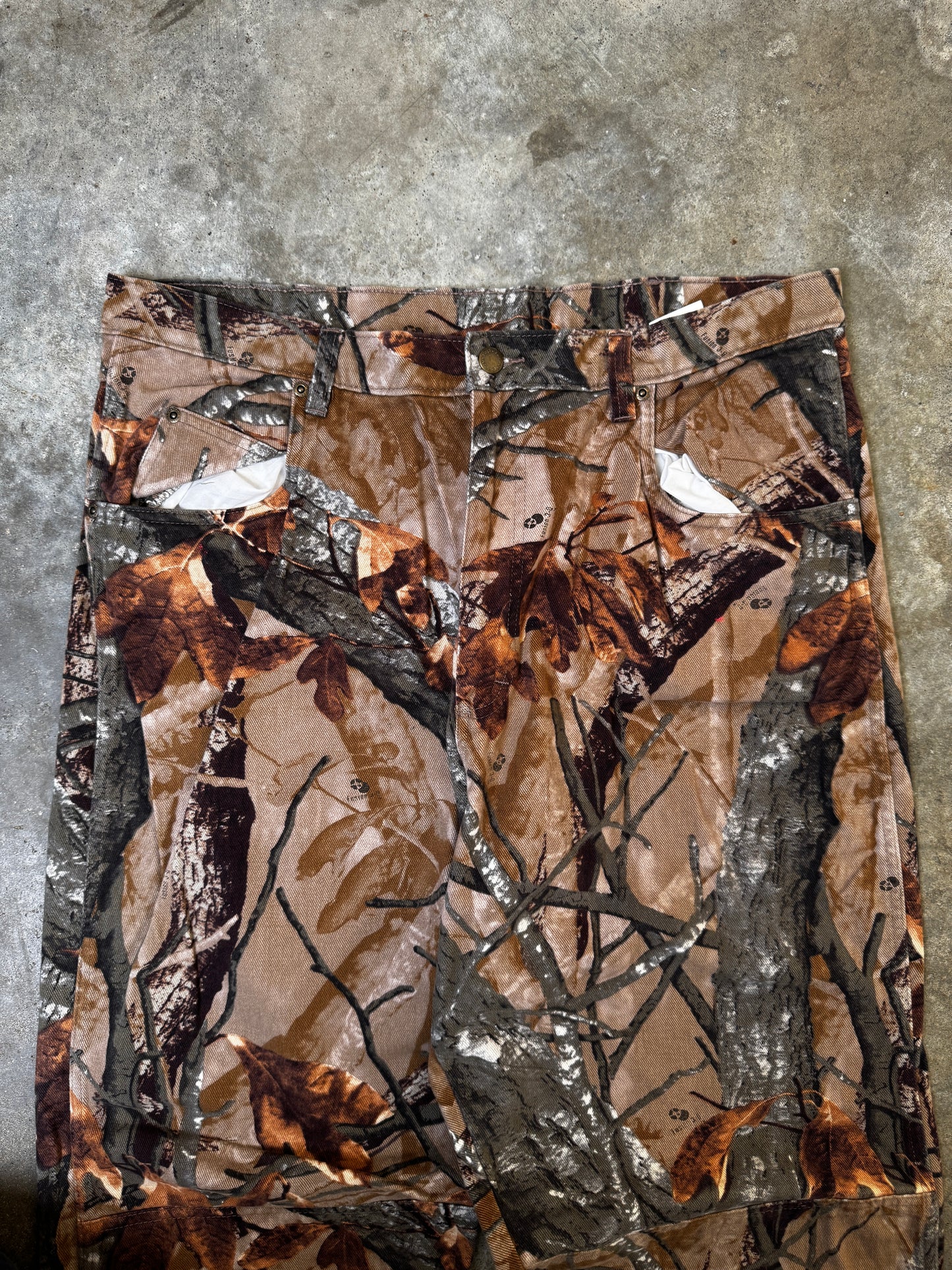 (38 x 34) Wrangler Camo Pants