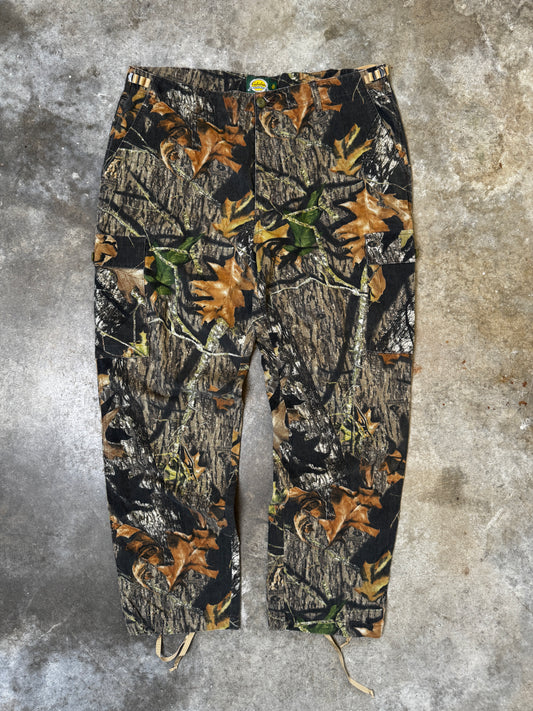 (42) Cabela's Camo Pants