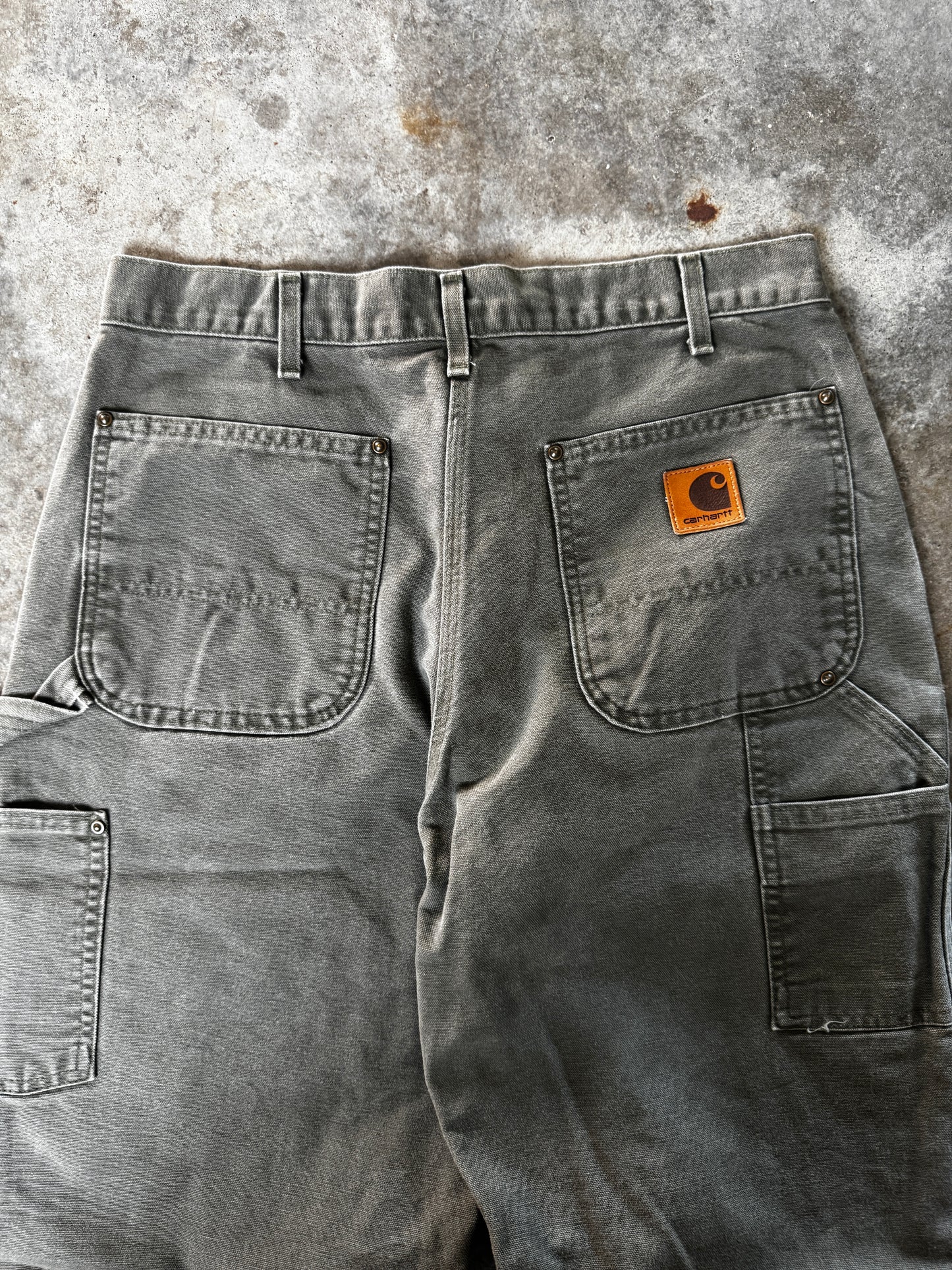 (33 x 34) Carhartt Double-Knee Jeans