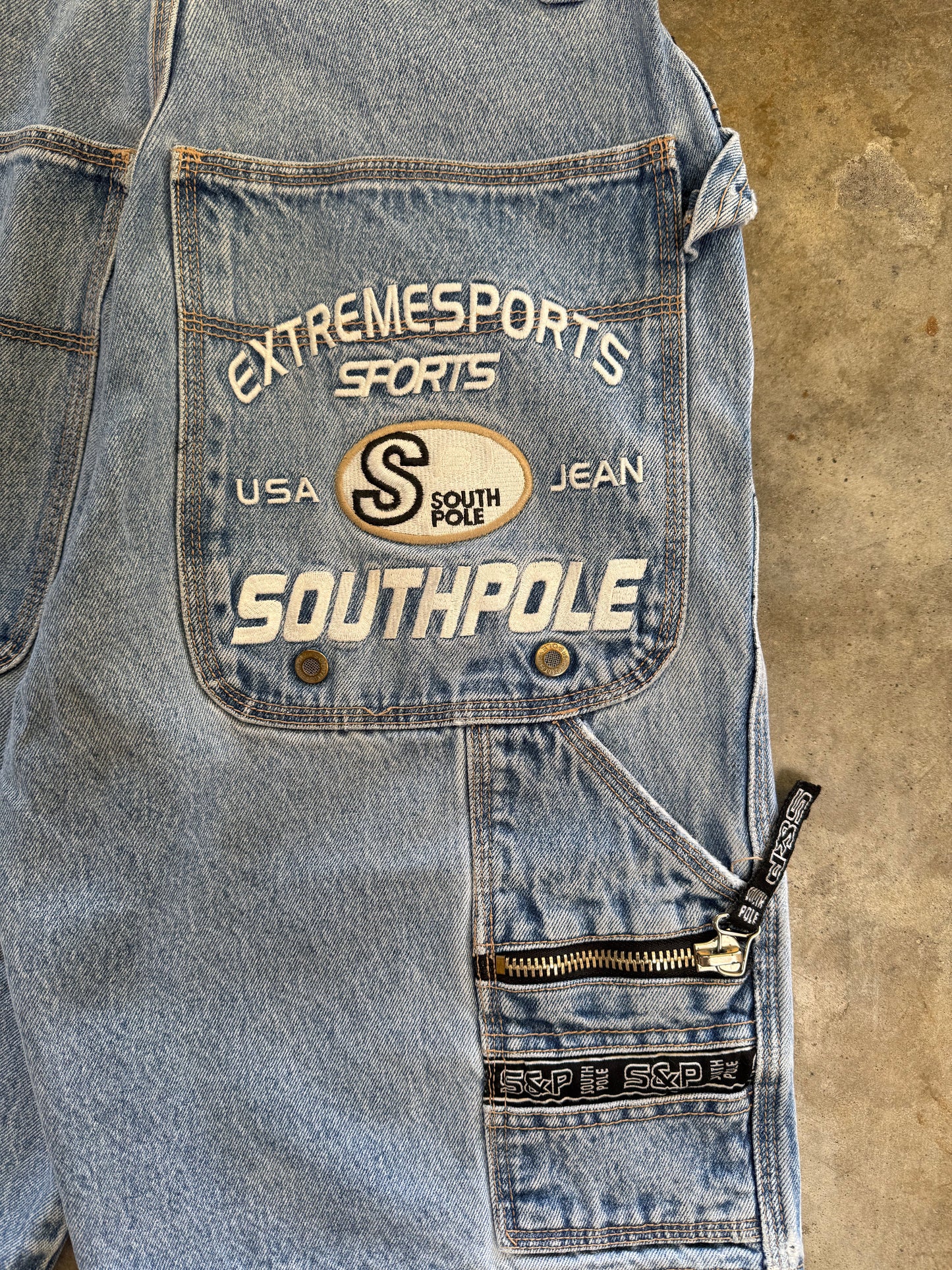 (29) SouthPole Denim Jorts