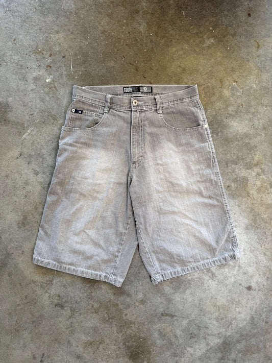 (32) SouthPole Denim Jorts