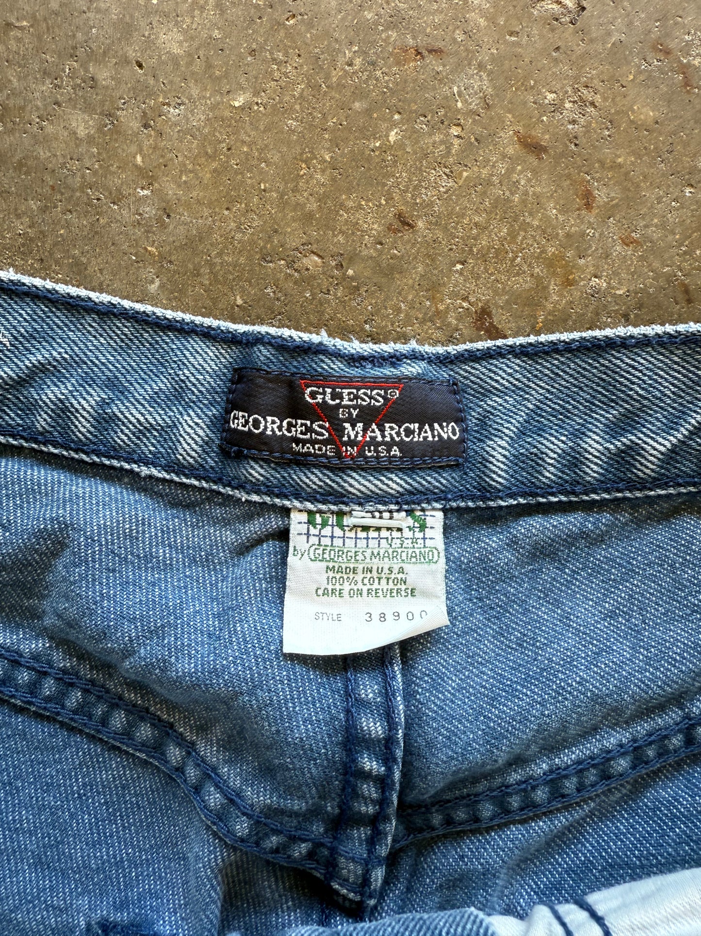 (30) Vintage Guess Denim Jorts