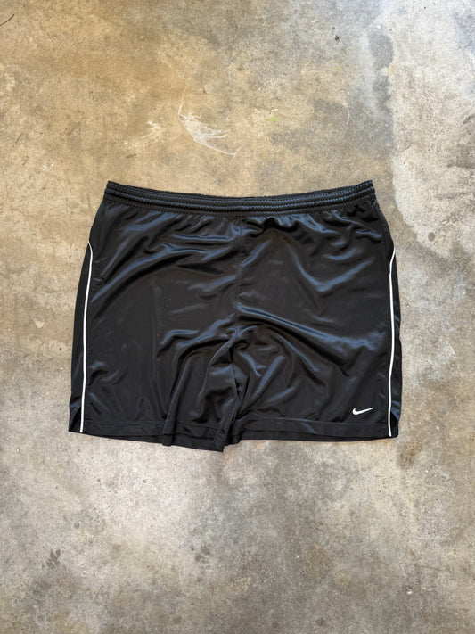 (L) 00s Nike Athletic Shorts