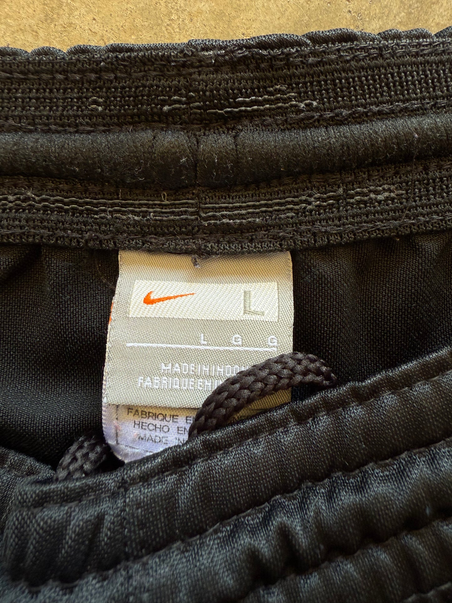 (L) 00s Nike Athletic Shorts