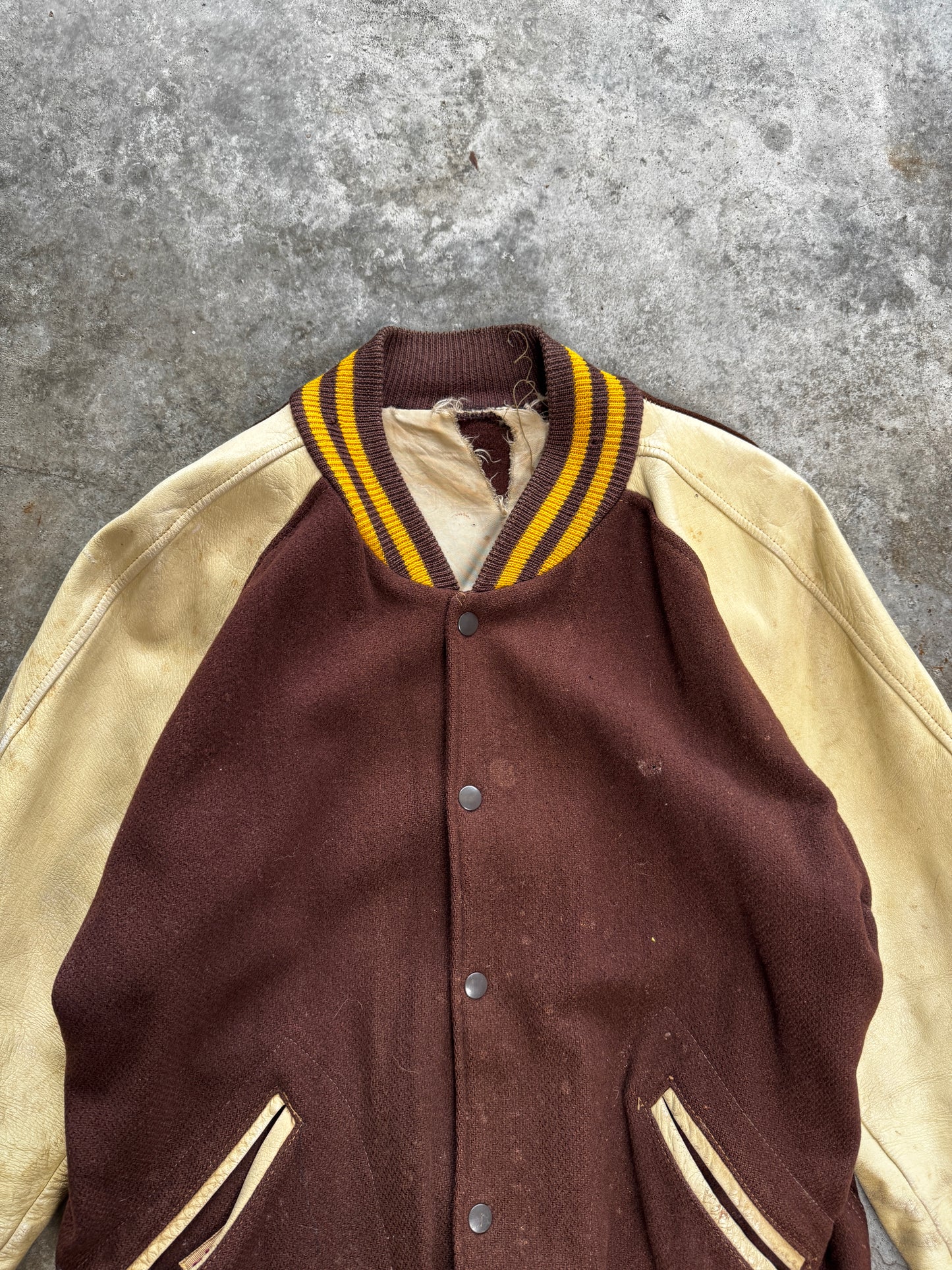 (L) Vintage Essential Varisty Jacket