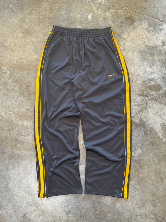 (L) 00s Nike Basketball Sweatpants